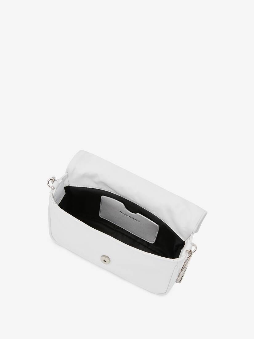 Mcqueen Graffiti Small Skull Bag in White/black - 4