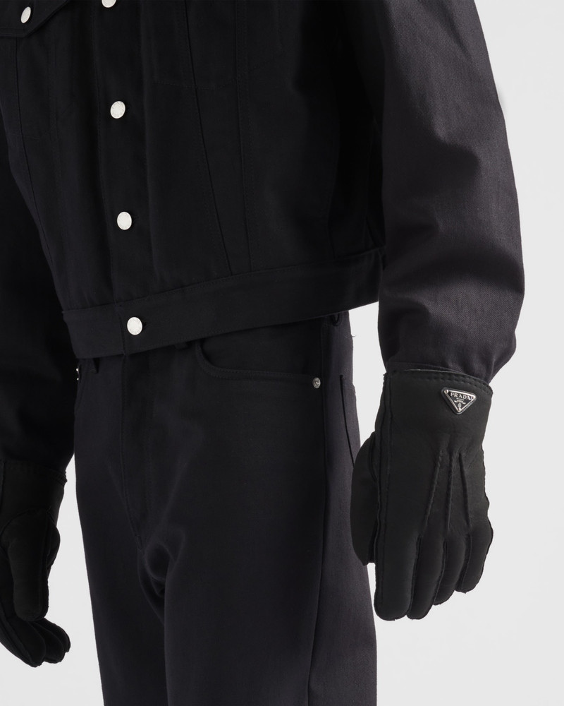 Prada Suede sheepskin gloves outlook