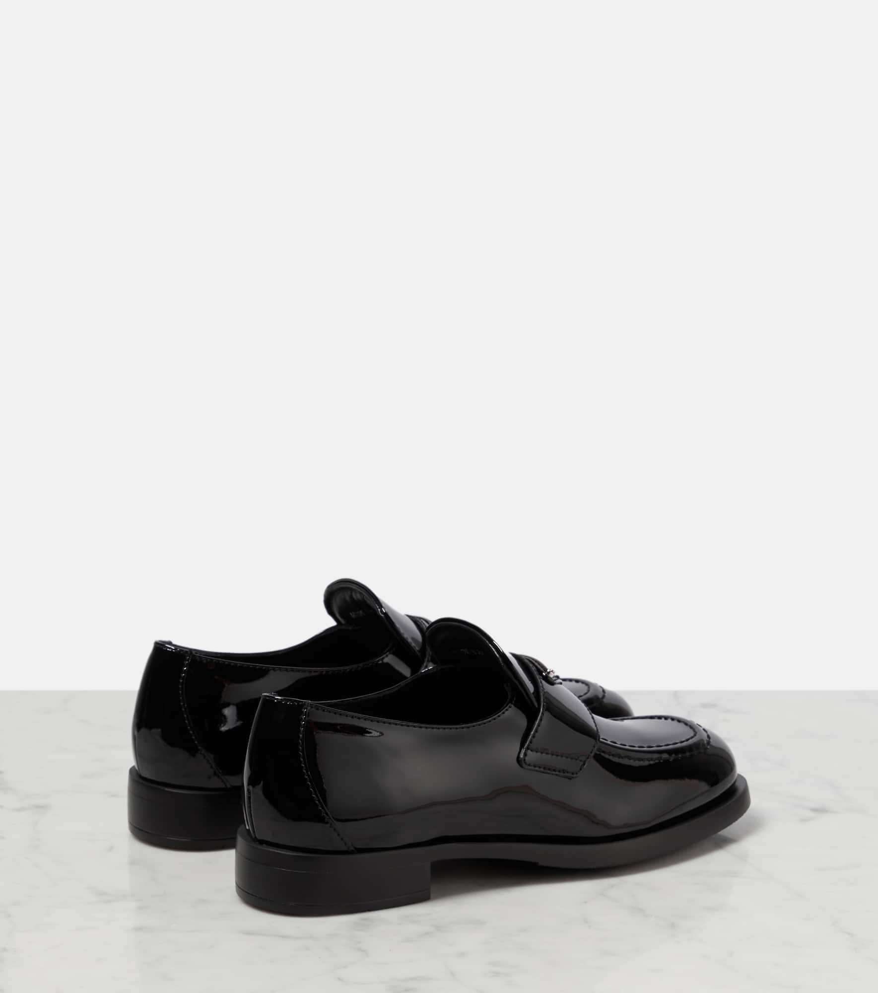 Logo patent leather loafers - 3