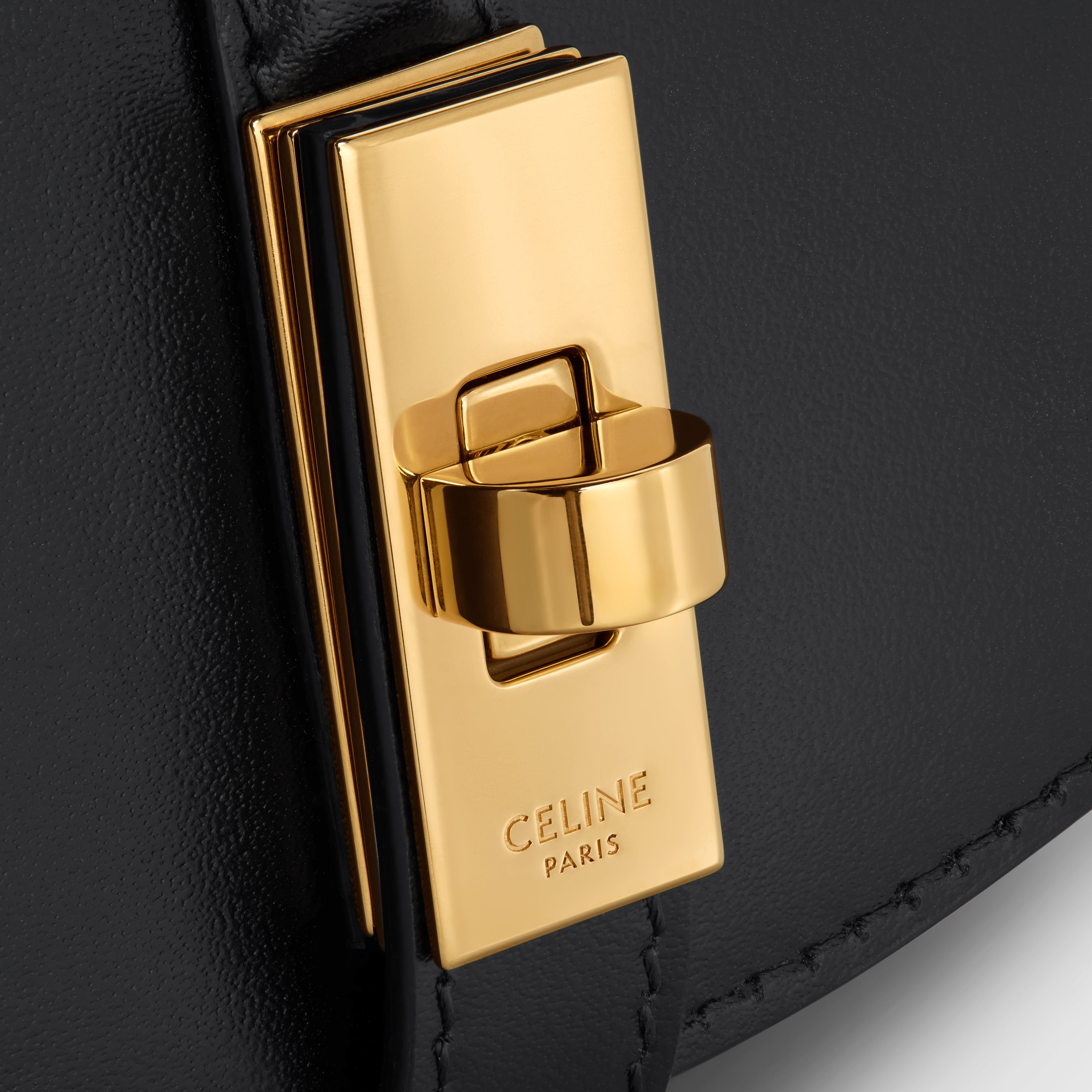 SMALL 16 WALLET ON CHAIN in Shiny Calfskin - 4