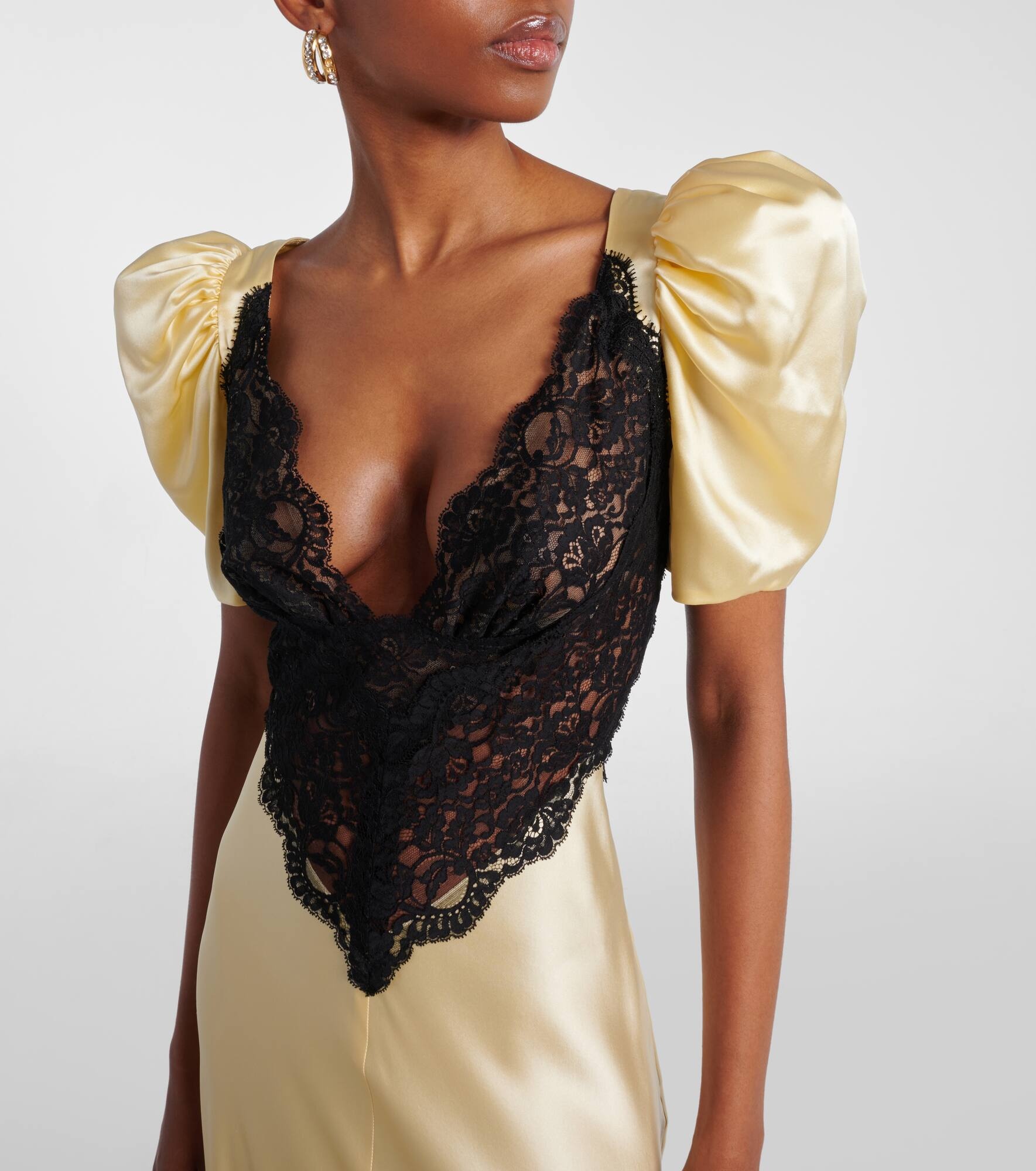 Lace-trimmed silk charmeuse gown - 4