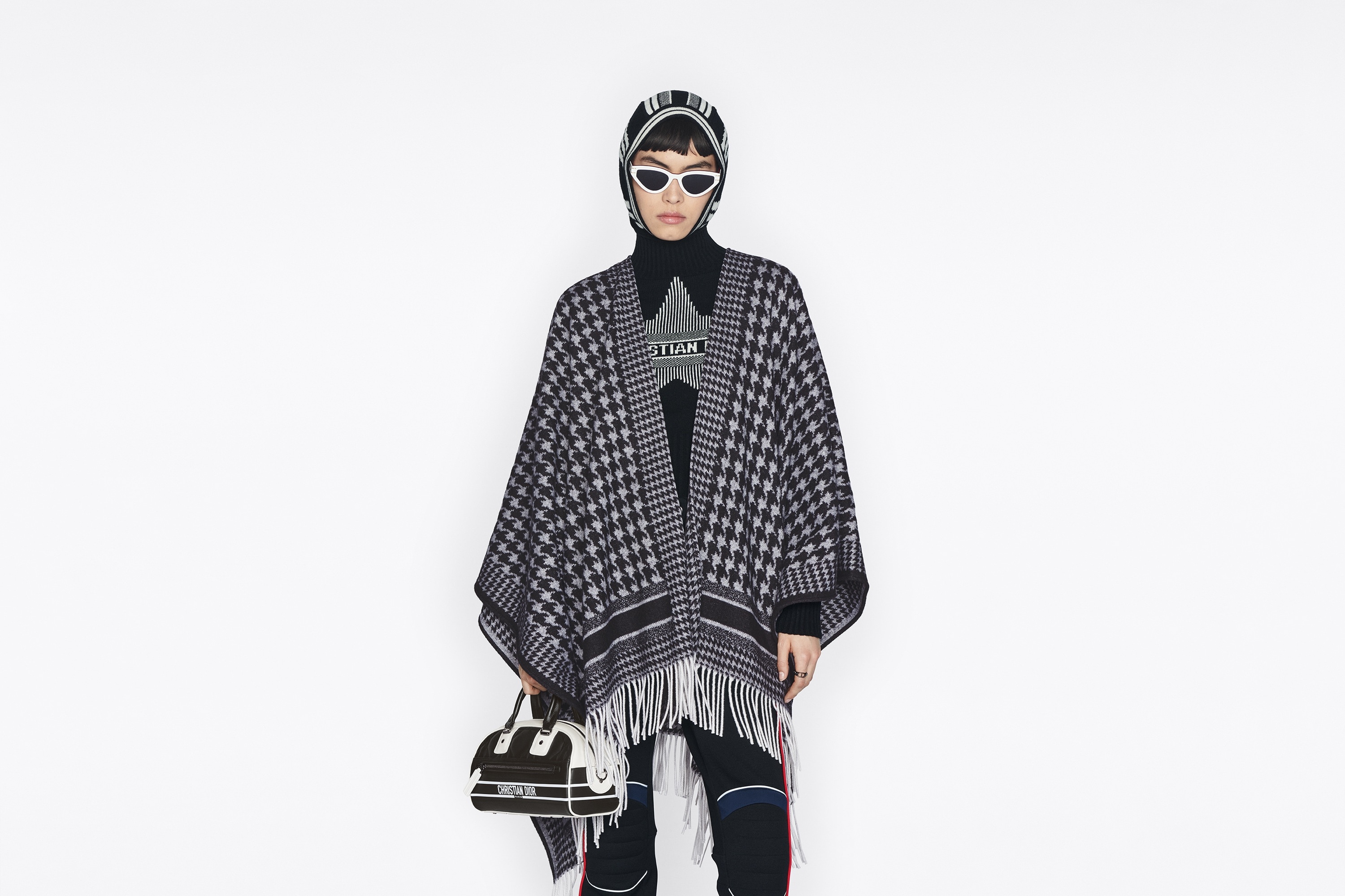 30 Montaigne Poncho - 6