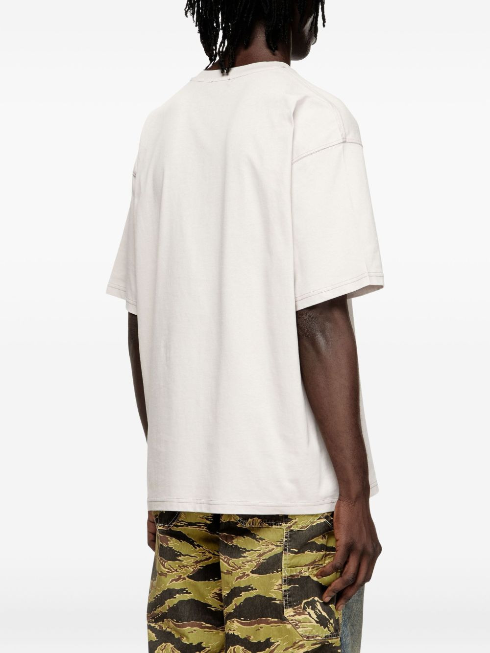 graphic-print short-sleeve T-shirt - 4