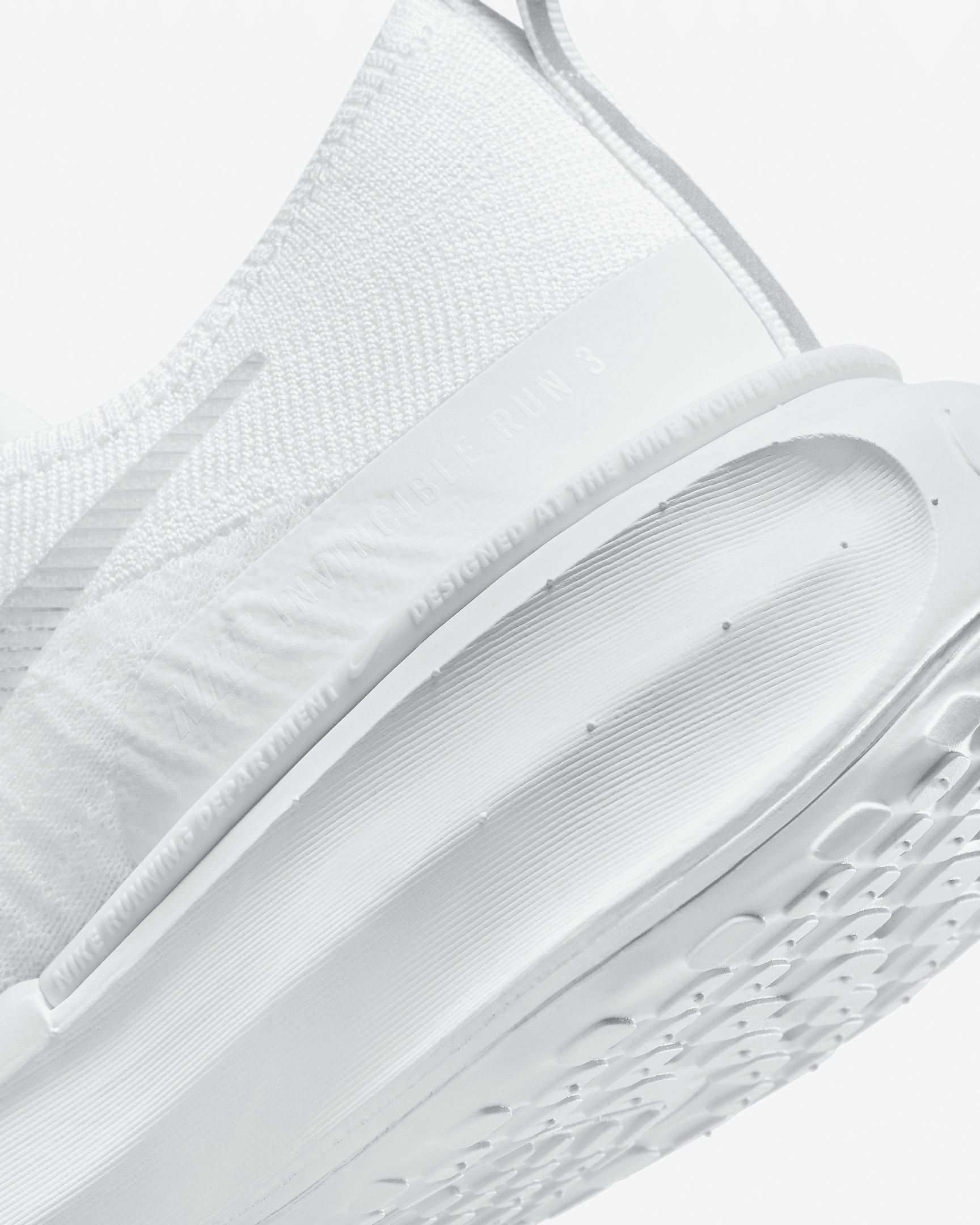 Nike Women's Invincible 3 Road Running Shoes (Extra Wide) - 8