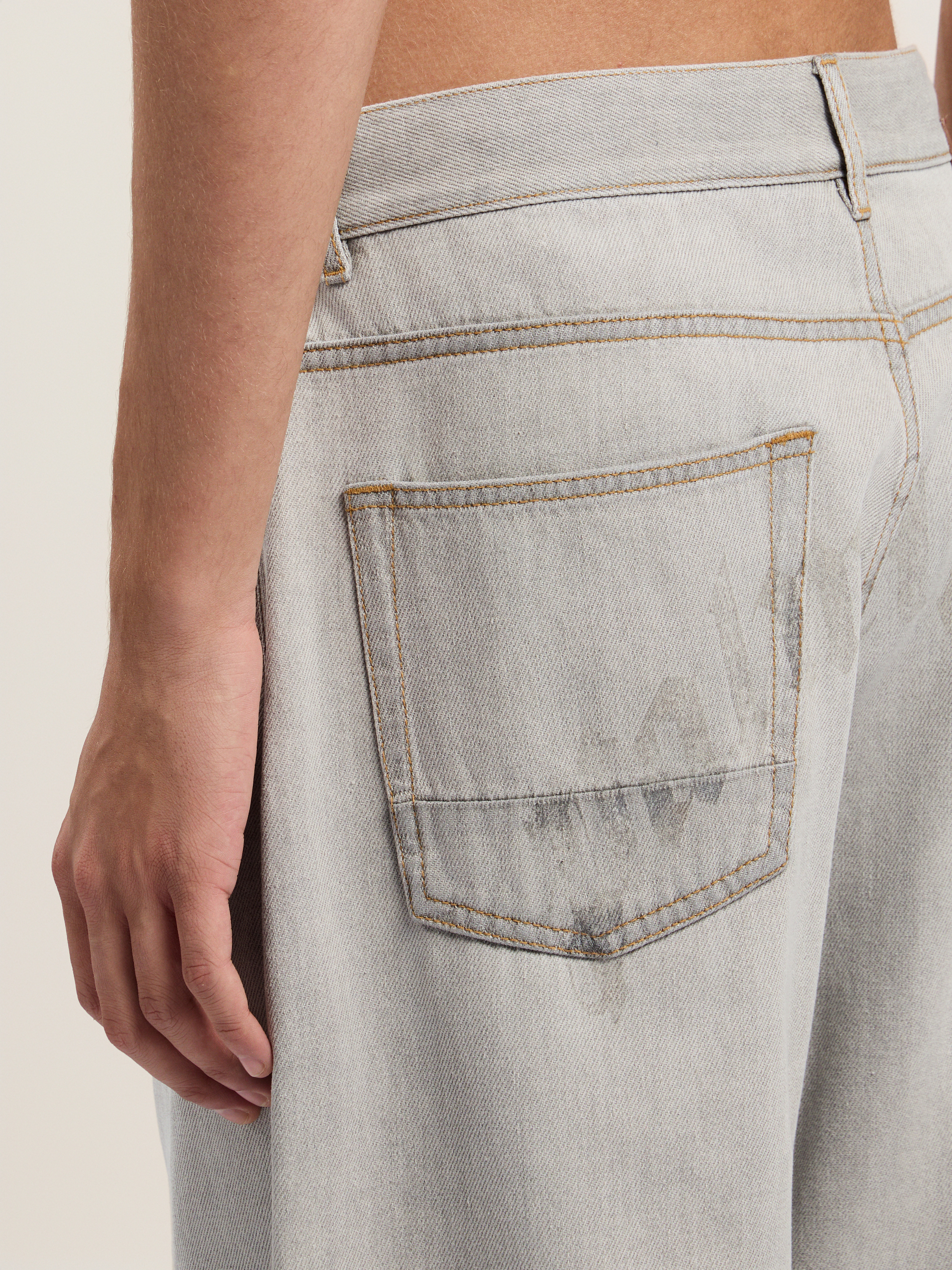 Curved Logo Loose Denim Pants - 5