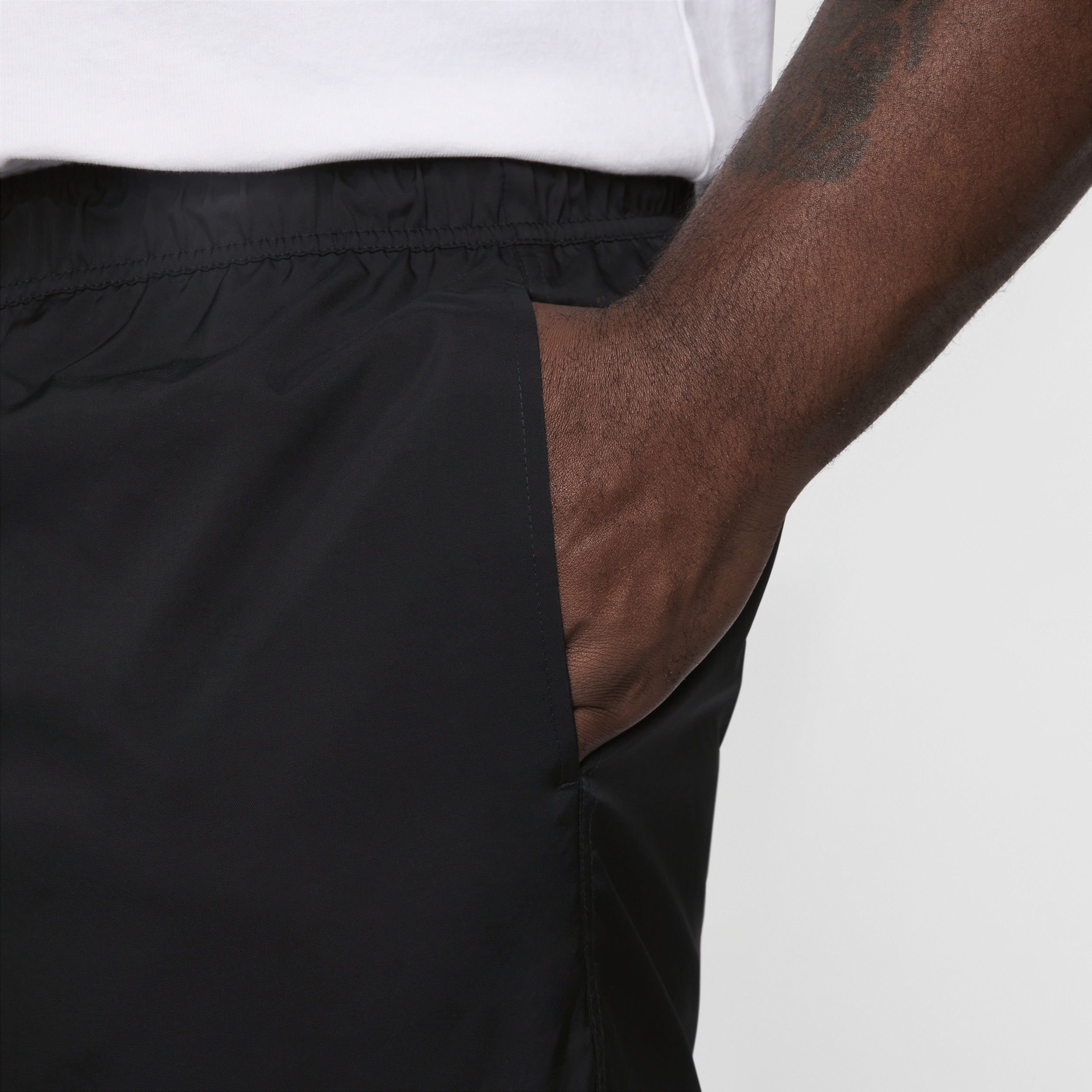 Nike Club Men's Woven Flow Shorts - 11