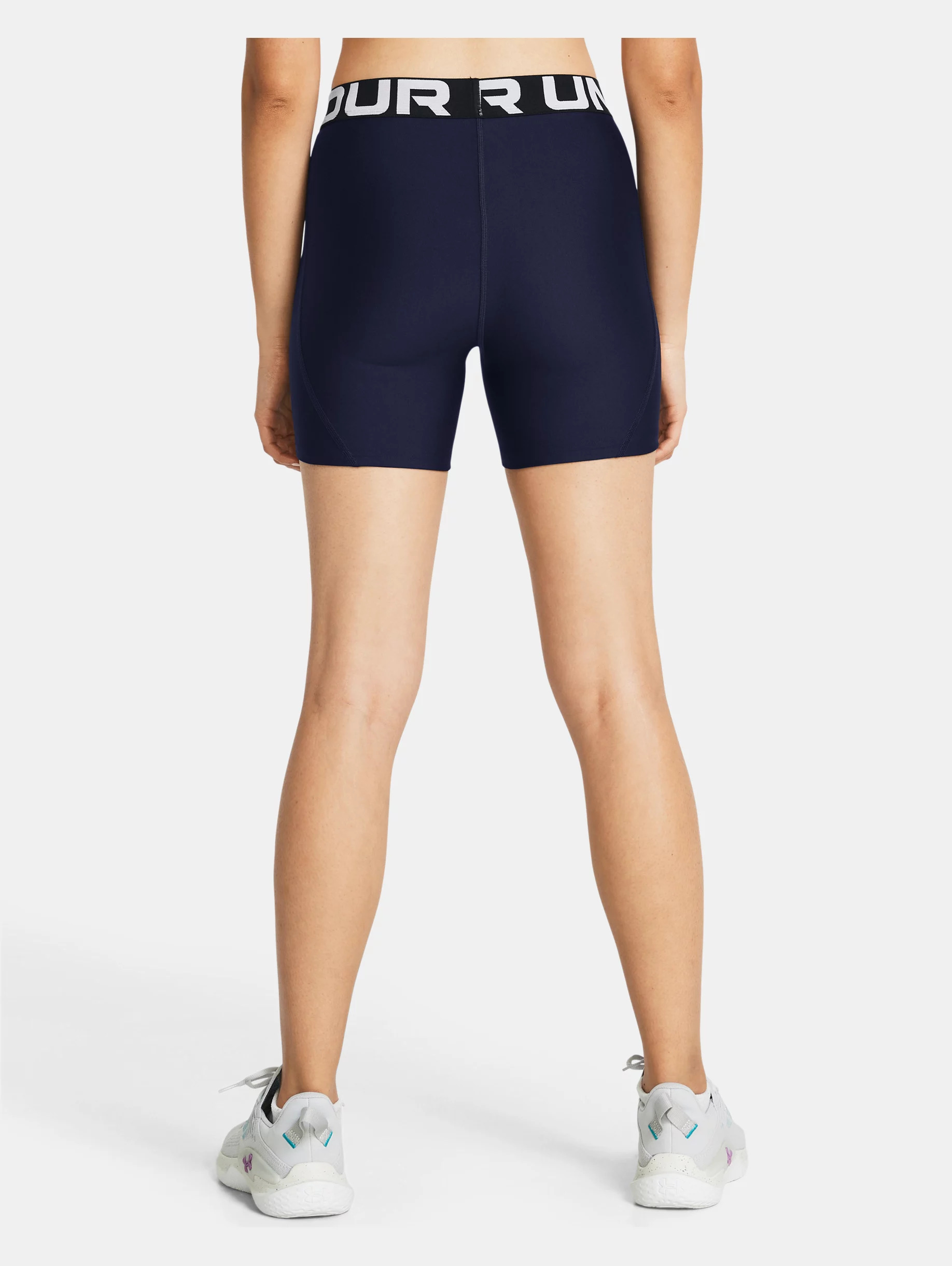 Women's HeatGear® Middy Shorts - 4