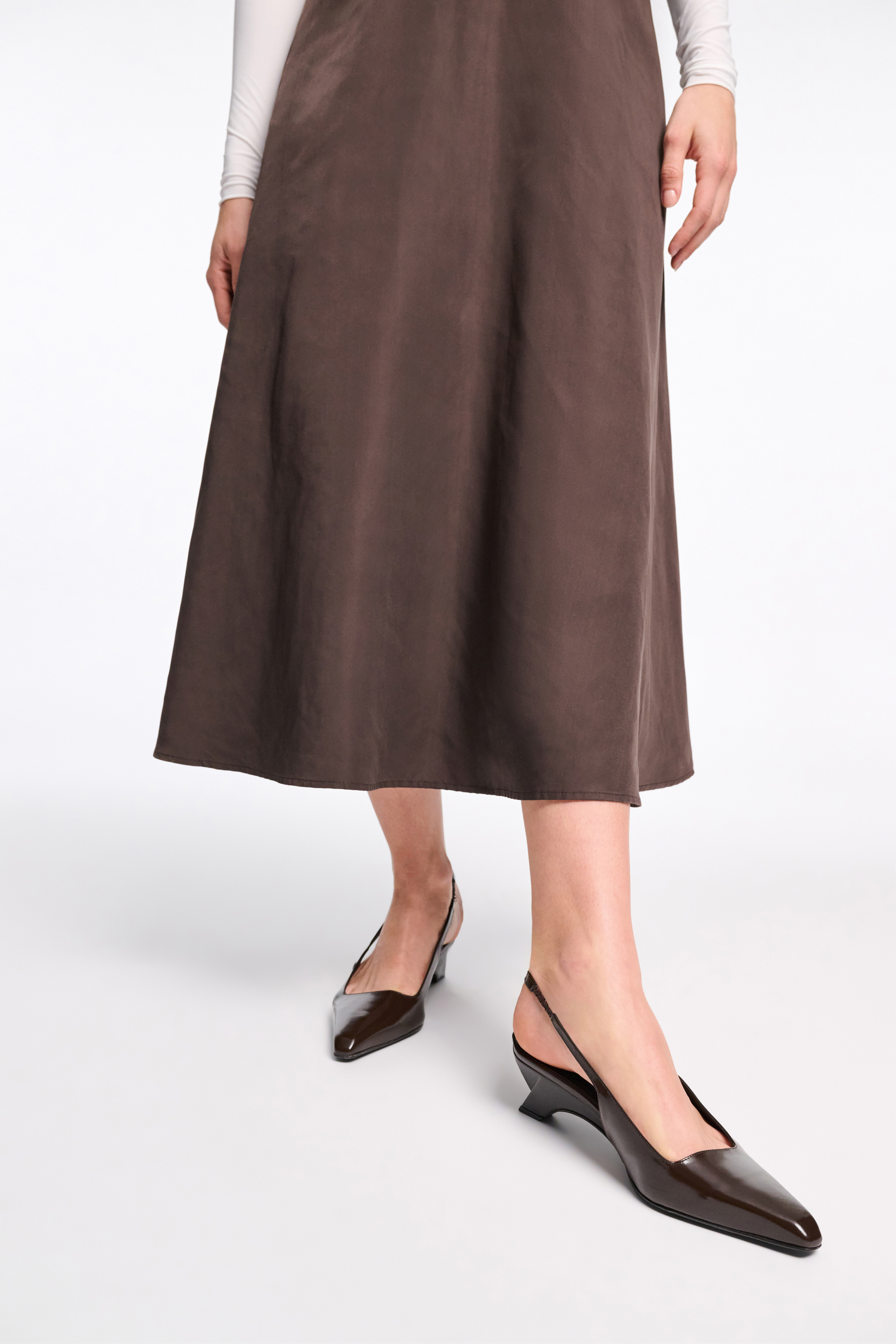 SUBTLE SHINE Wedge Slingback - 3