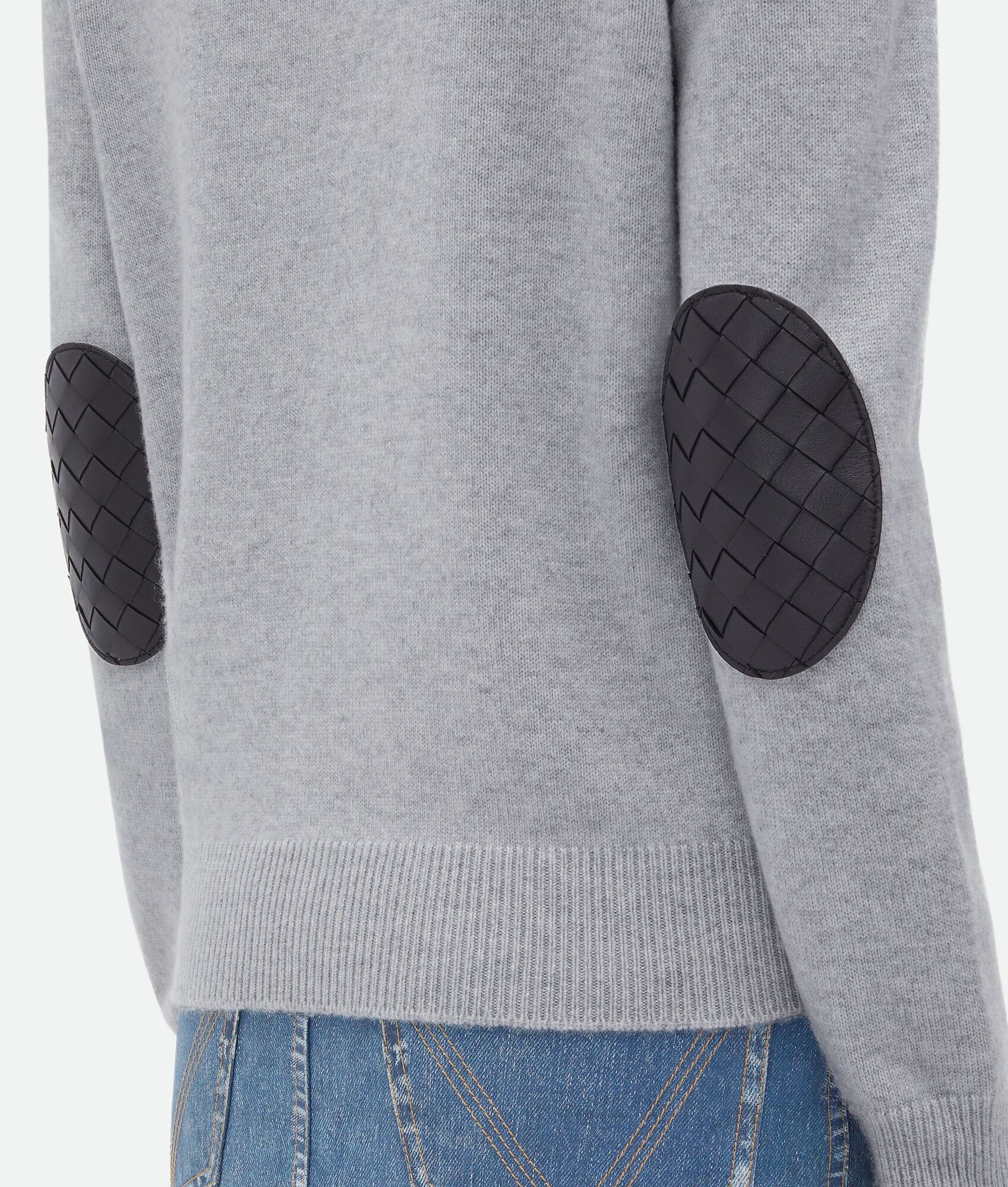 Cashmere Jumper With Intrecciato Leather Patches - 4