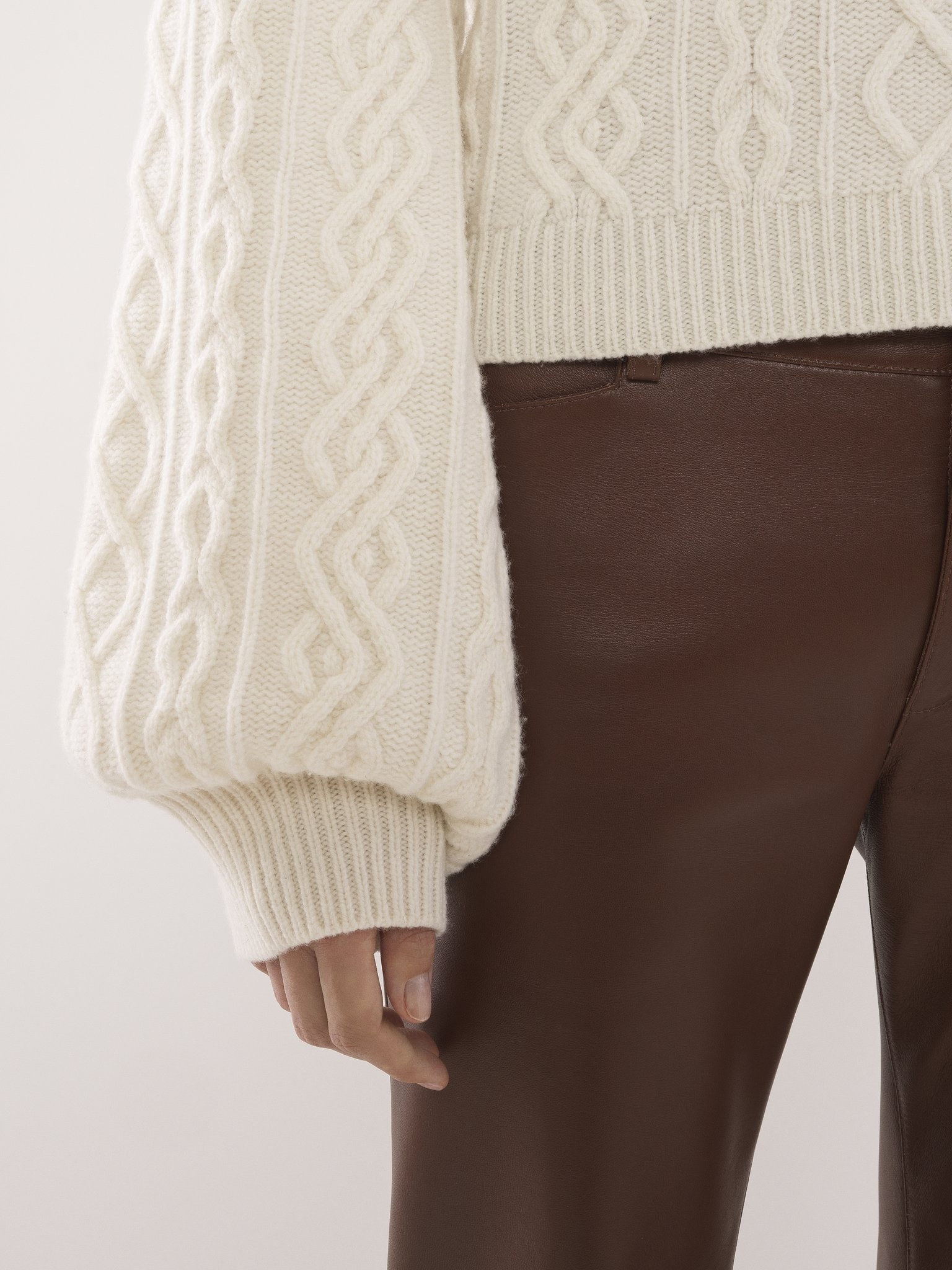 GENEROUS CABLE-KNIT SWEATER - 7