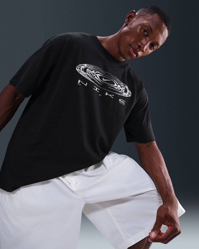 Nike Sportswear Men's Max90 T-Shirt 3