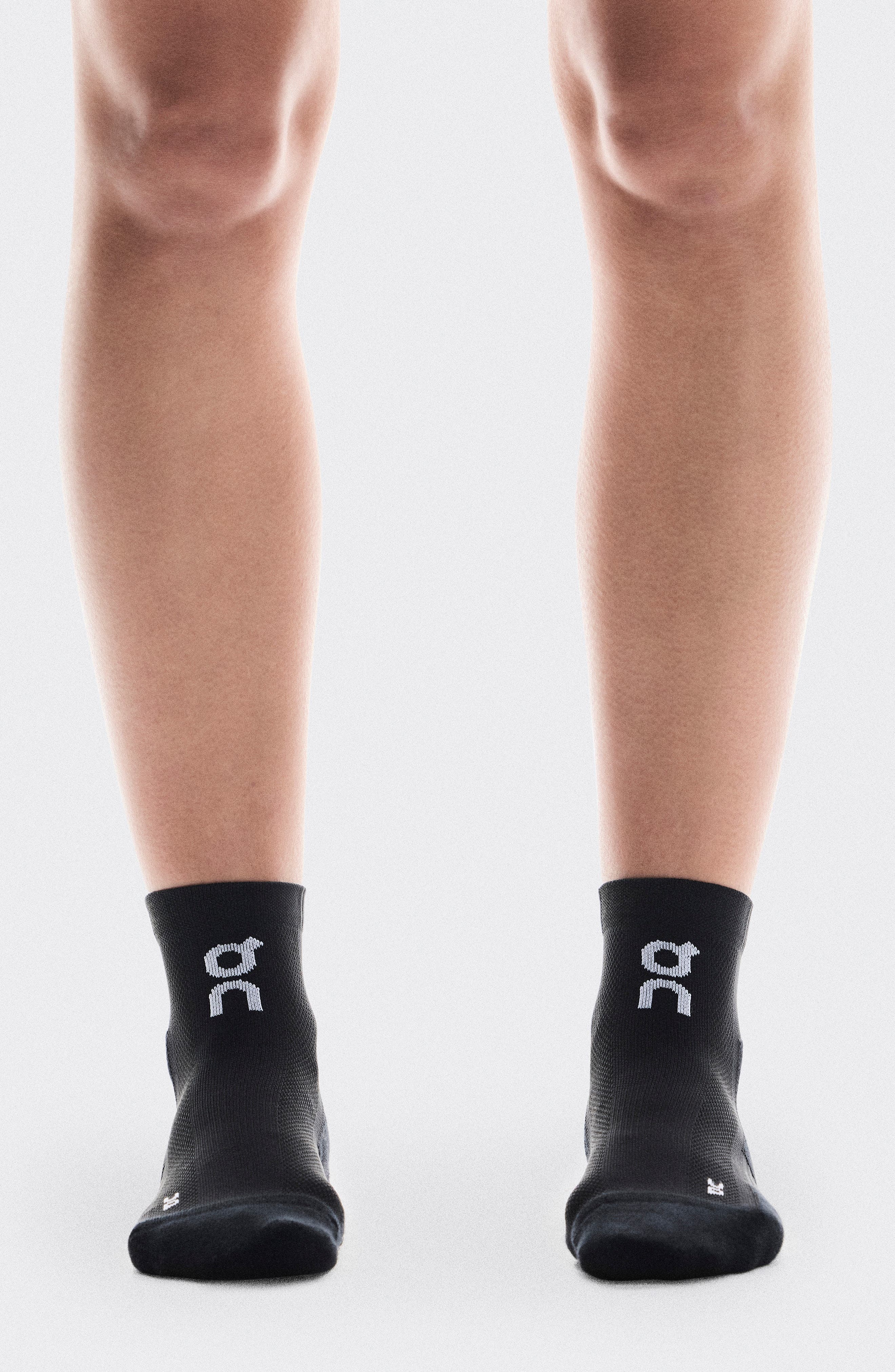 On Core Mid 2-Pack Run Socks in Black at Nordstrom - 2