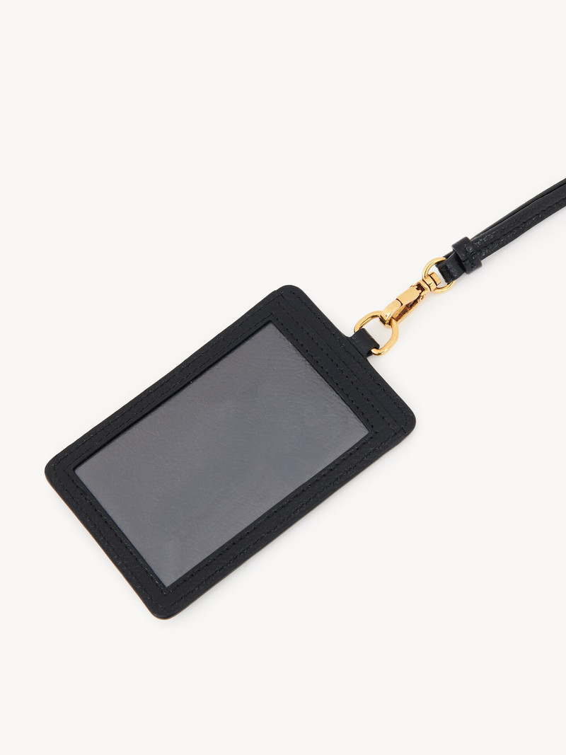 Chloé CHLOÉ ICONIC PASS HOLDER IN GRAINED LEATHER outlook