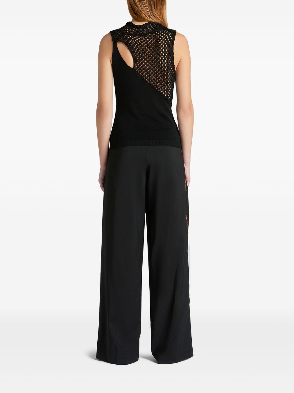 layered-design top - 3