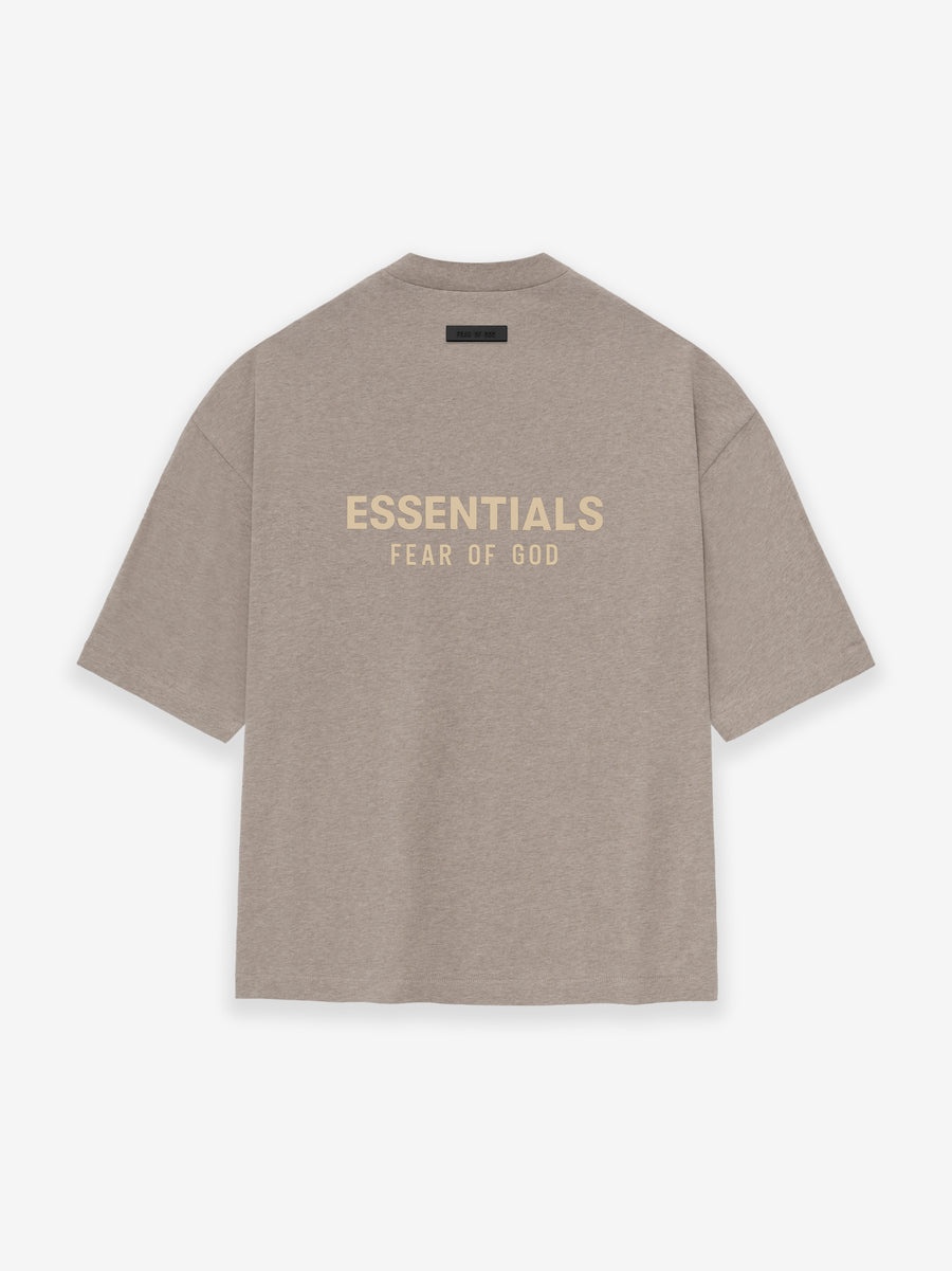 Essentials V-Neck - 2