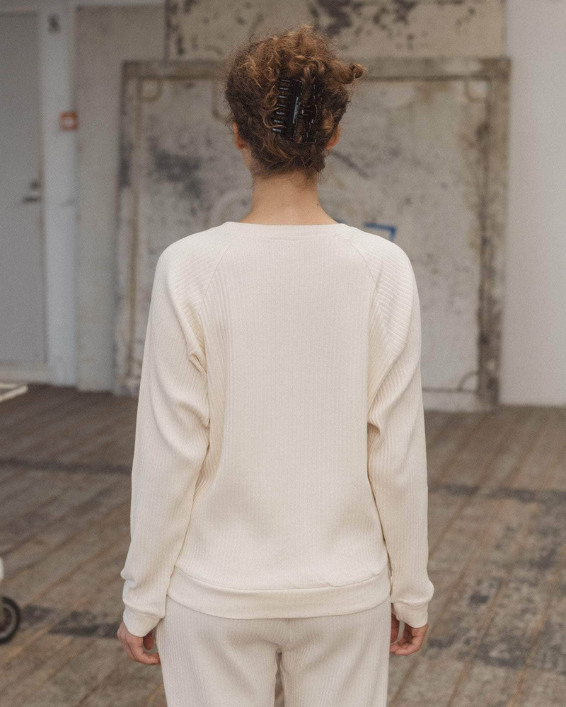 BASERANGE Basic Sweatshirt - Organic Cotton Rib Jersey outlook