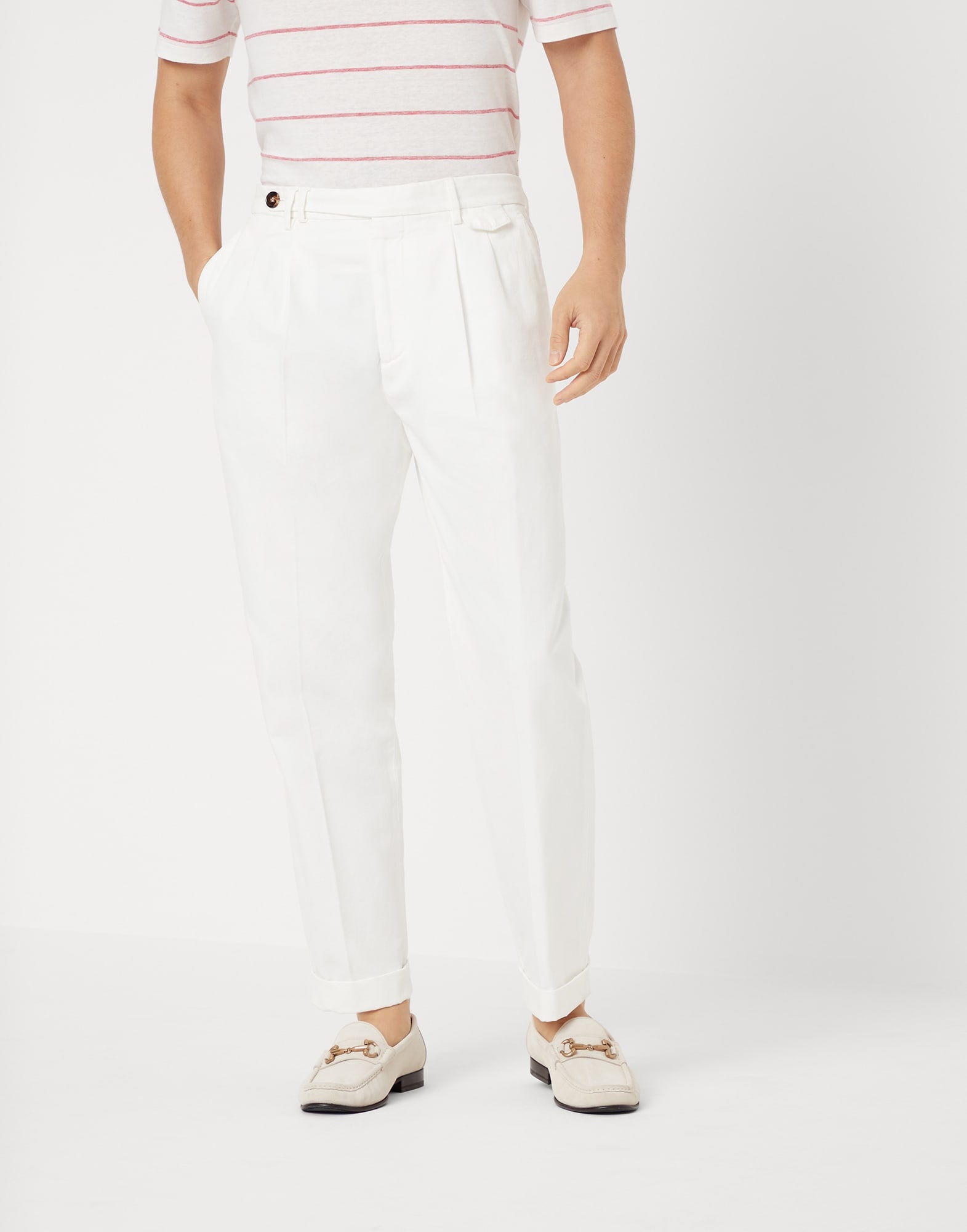 Brunello Cucinelli Garment-dyed leisure fit trousers in twisted cotton  gabardine with double pleats and tabbed waistban | REVERSIBLE