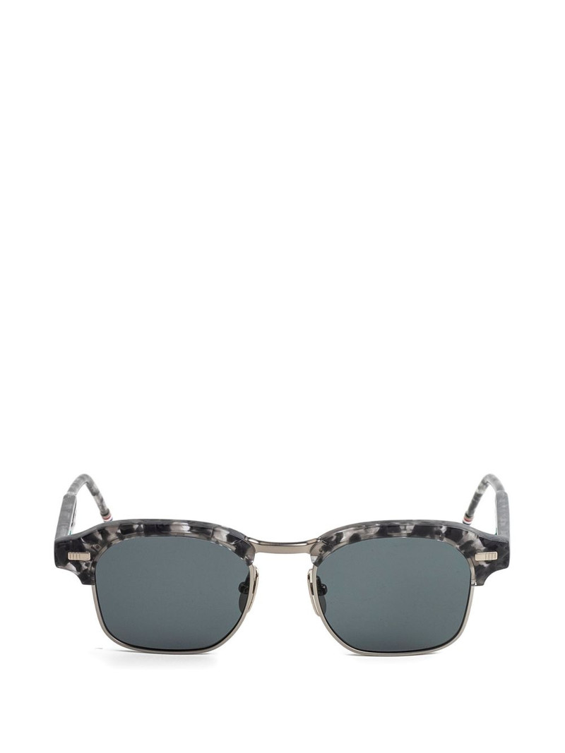 tortoiseshell-pattern sunglasses 1