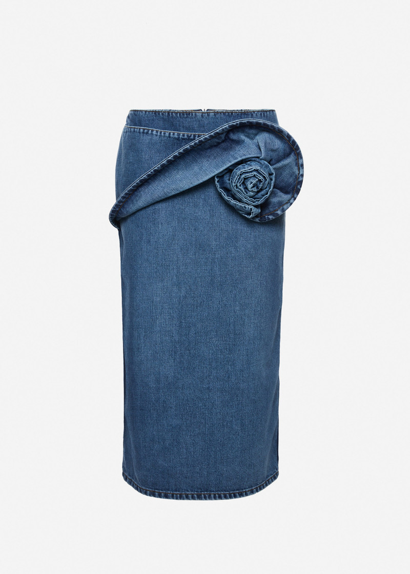 Rose-detail denim midi skirt in dark blue 1