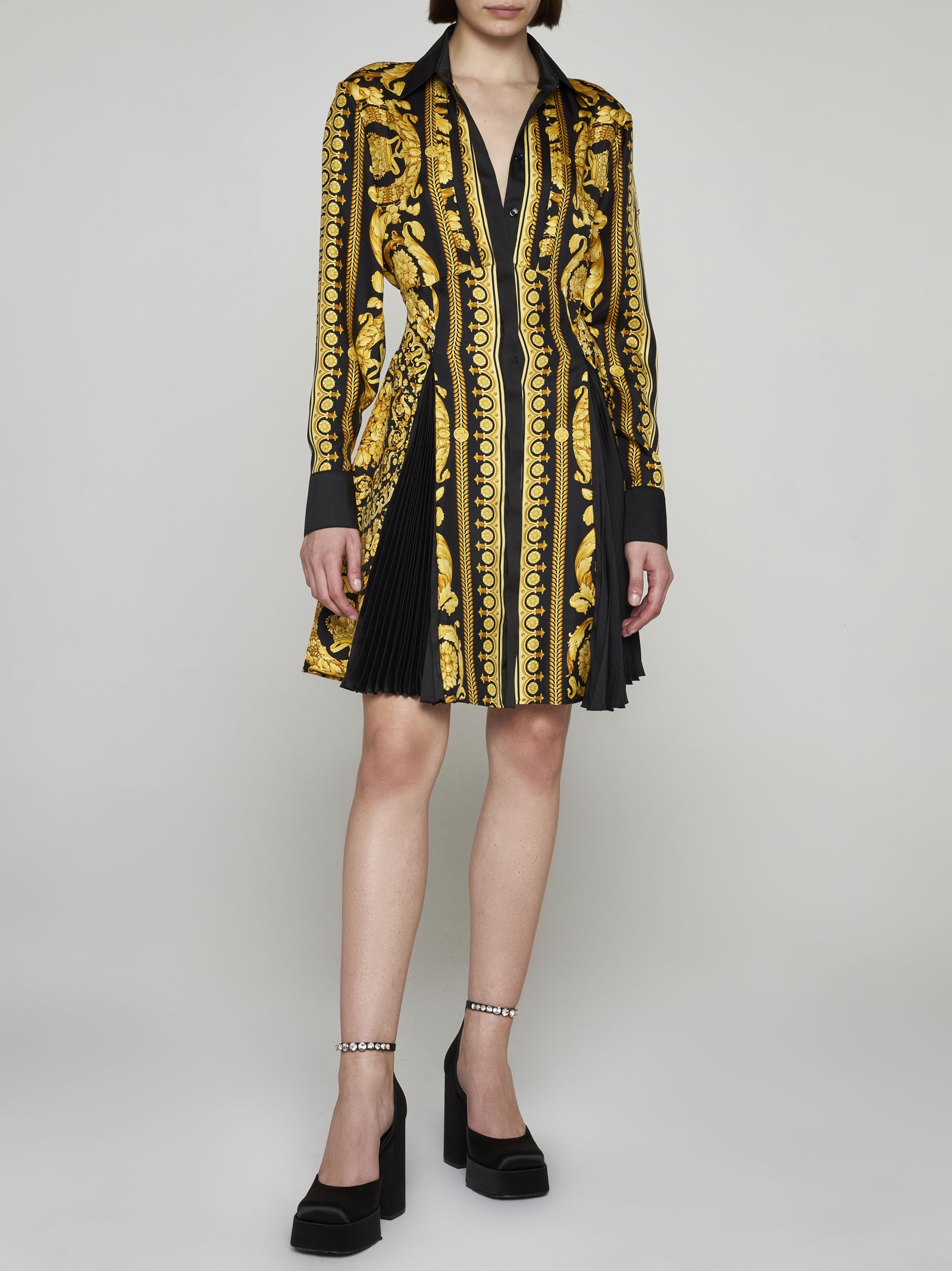 ワンピース VERSACE SS25 Printed silk dress (10189331A13638 5E490) Versace Printed Silk Dress Elegant Design Refined Silhouette