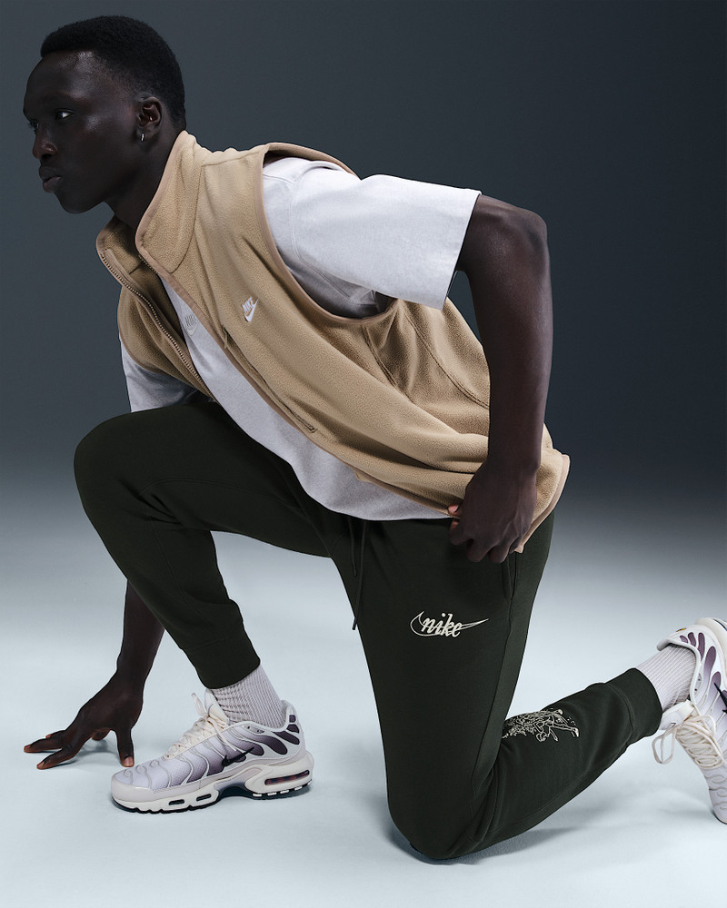 Nike Sportswear Club Men's Fleece Joggers 5