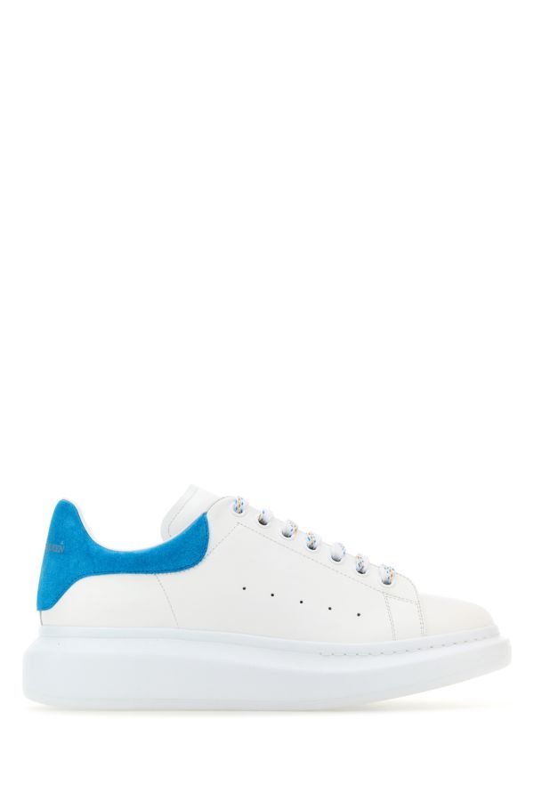 White leather sneakers with light blue suede heel - 1