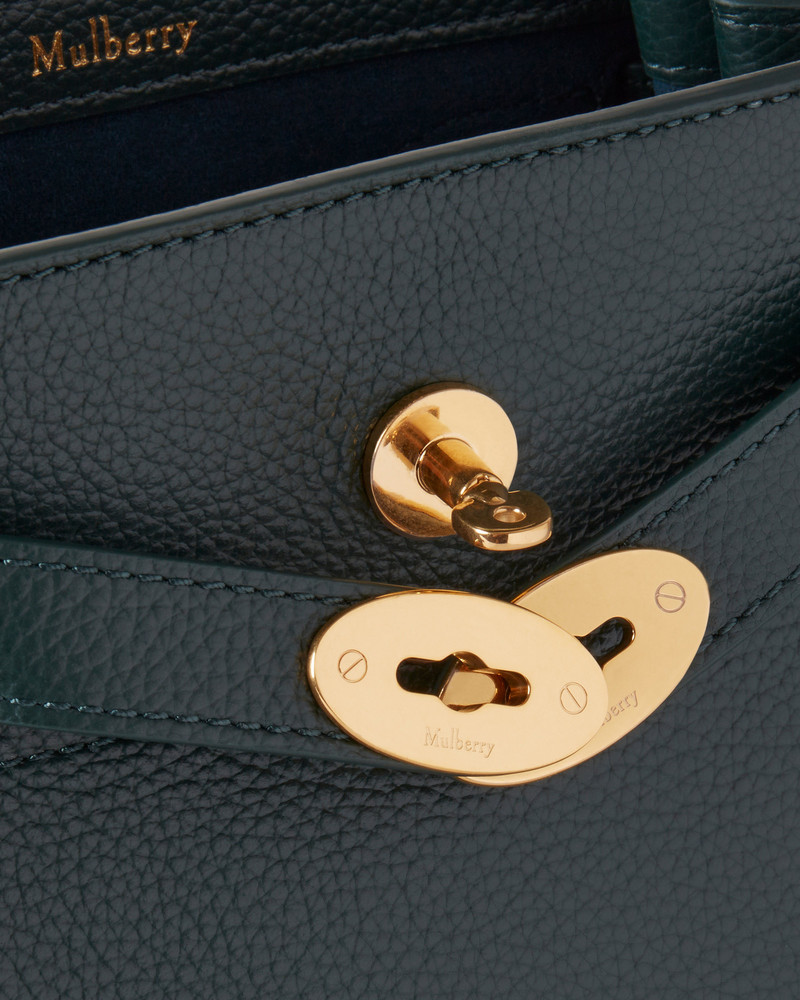 Islington Bucket Mulberry Green Small Classic Grain 6