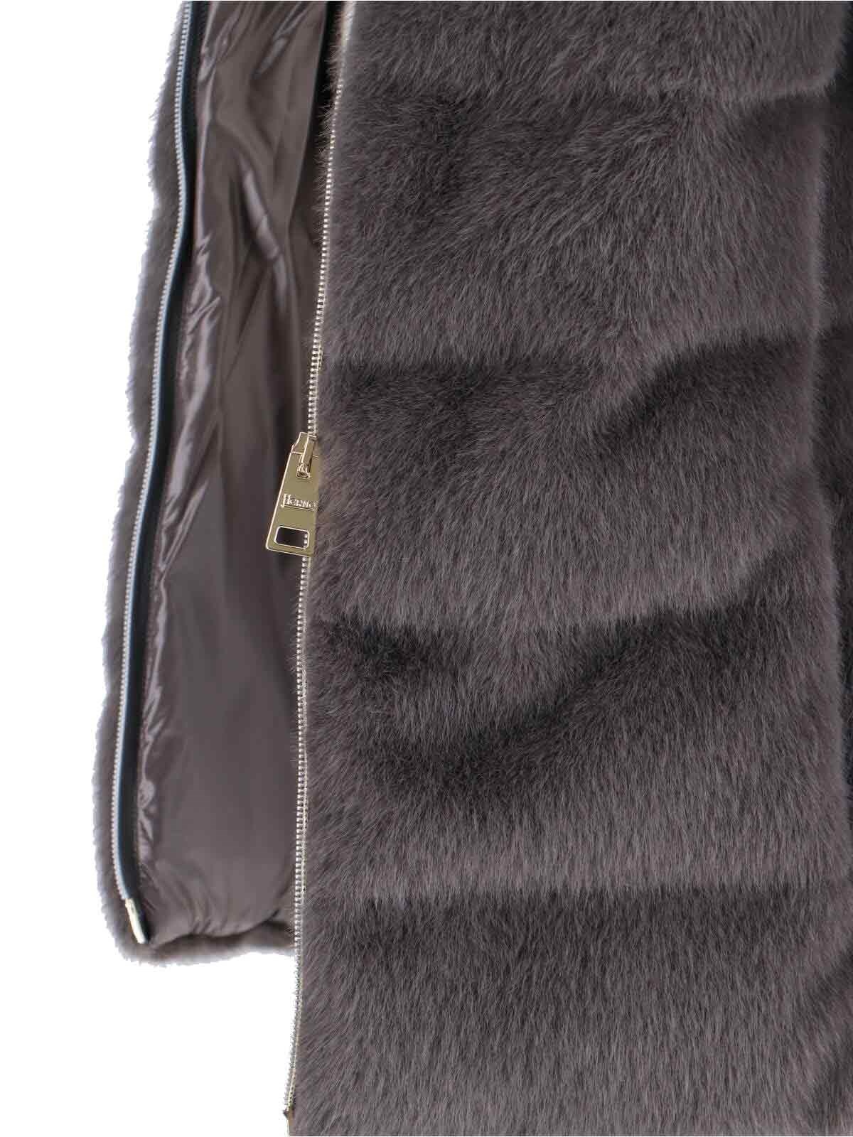 FUR COAT - 5