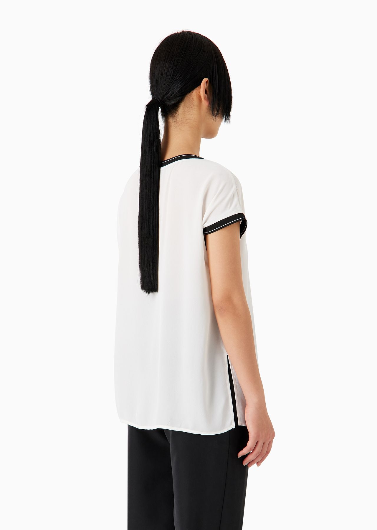 Short-sleeved viscose-crêpe blouse - 3