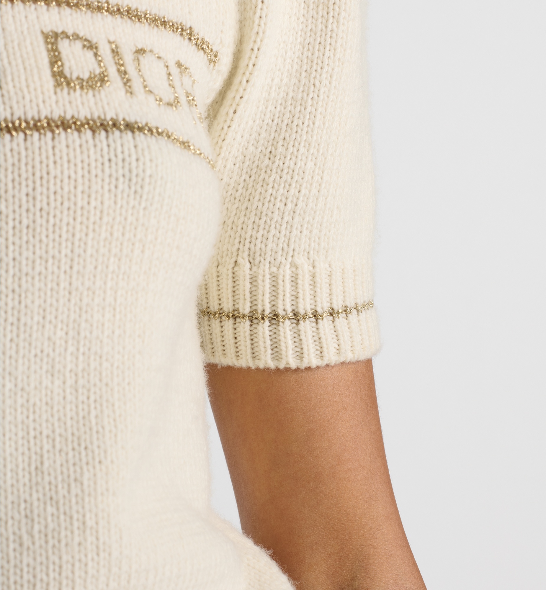 Short-Sleeved Sweater - 3