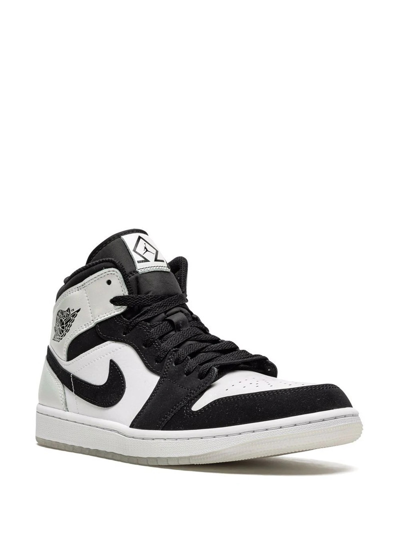 Jordan Air Jordan 1 Mid SE "Diamond" sneakers outlook