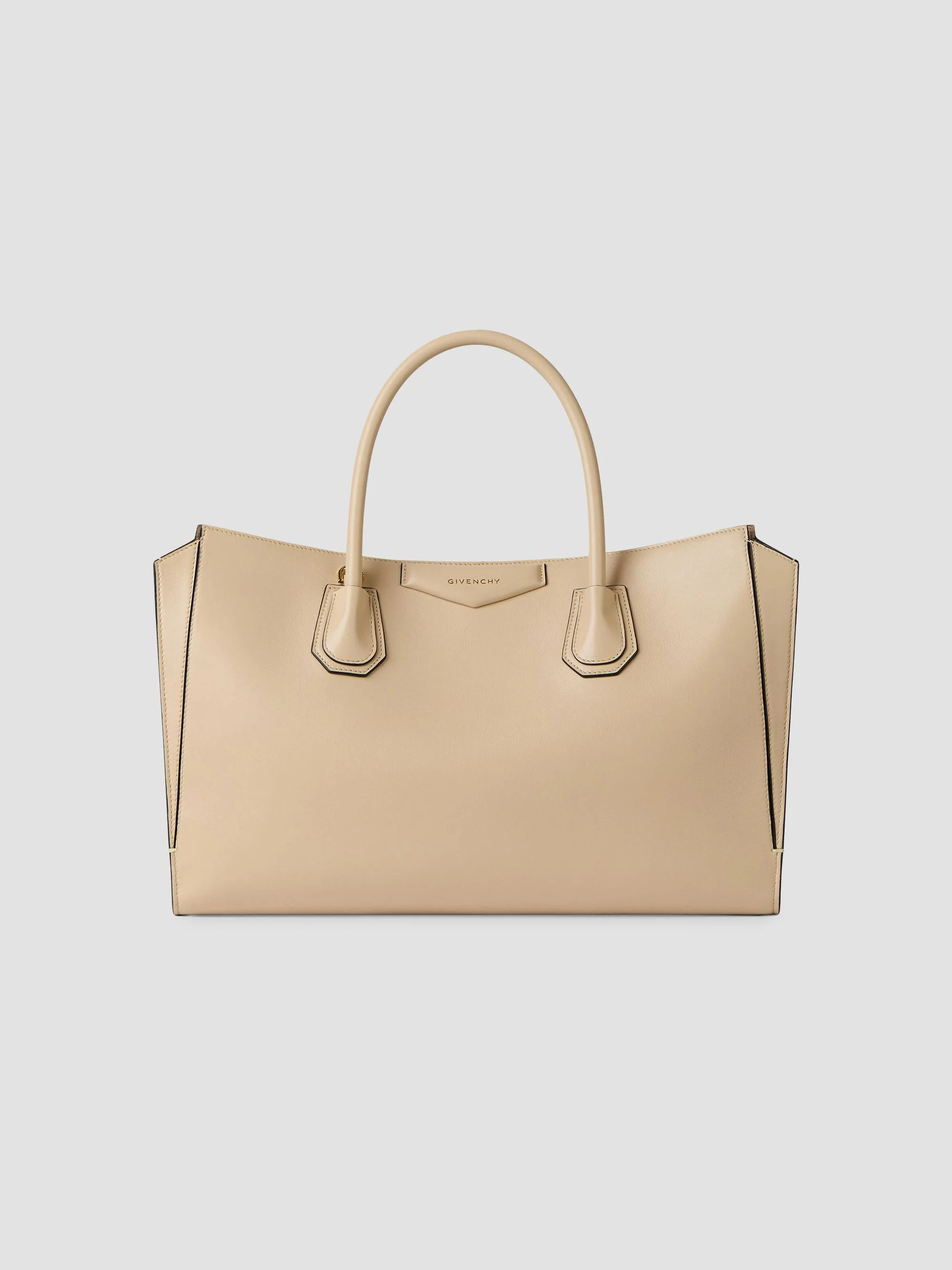 Women's Medium Antigona Catchall Top Handle Bag in Shiny Grained Leather - Dune - 1