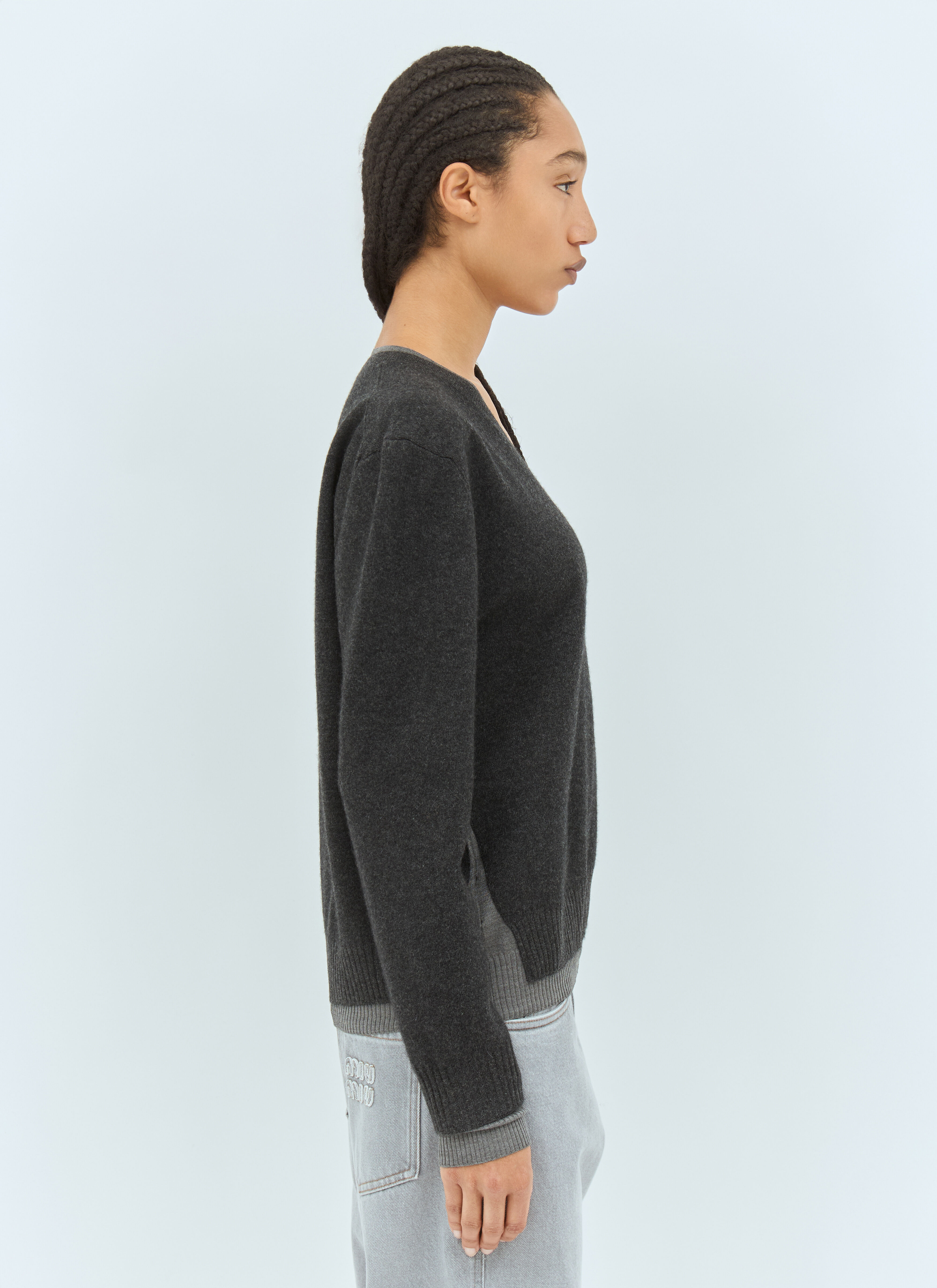 Logo Emboidery Sweater - 4