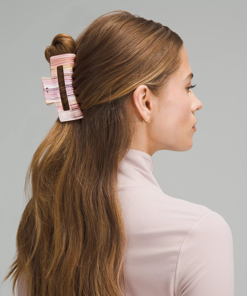 lululemon Extra Large Claw Hair Clip outlook
