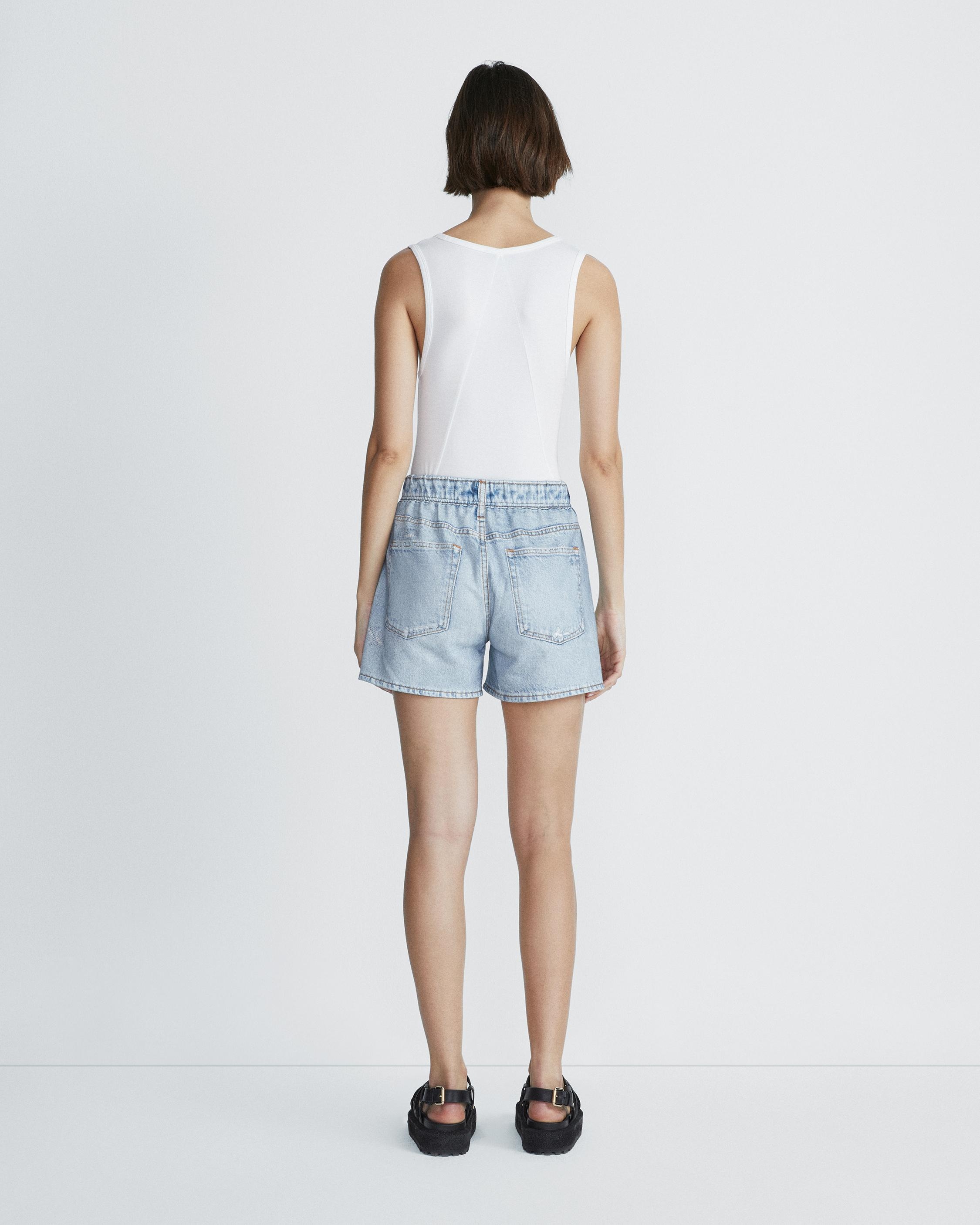 Miramar 4" Walking Short
Trompe L'oeil Cotton Short - 4