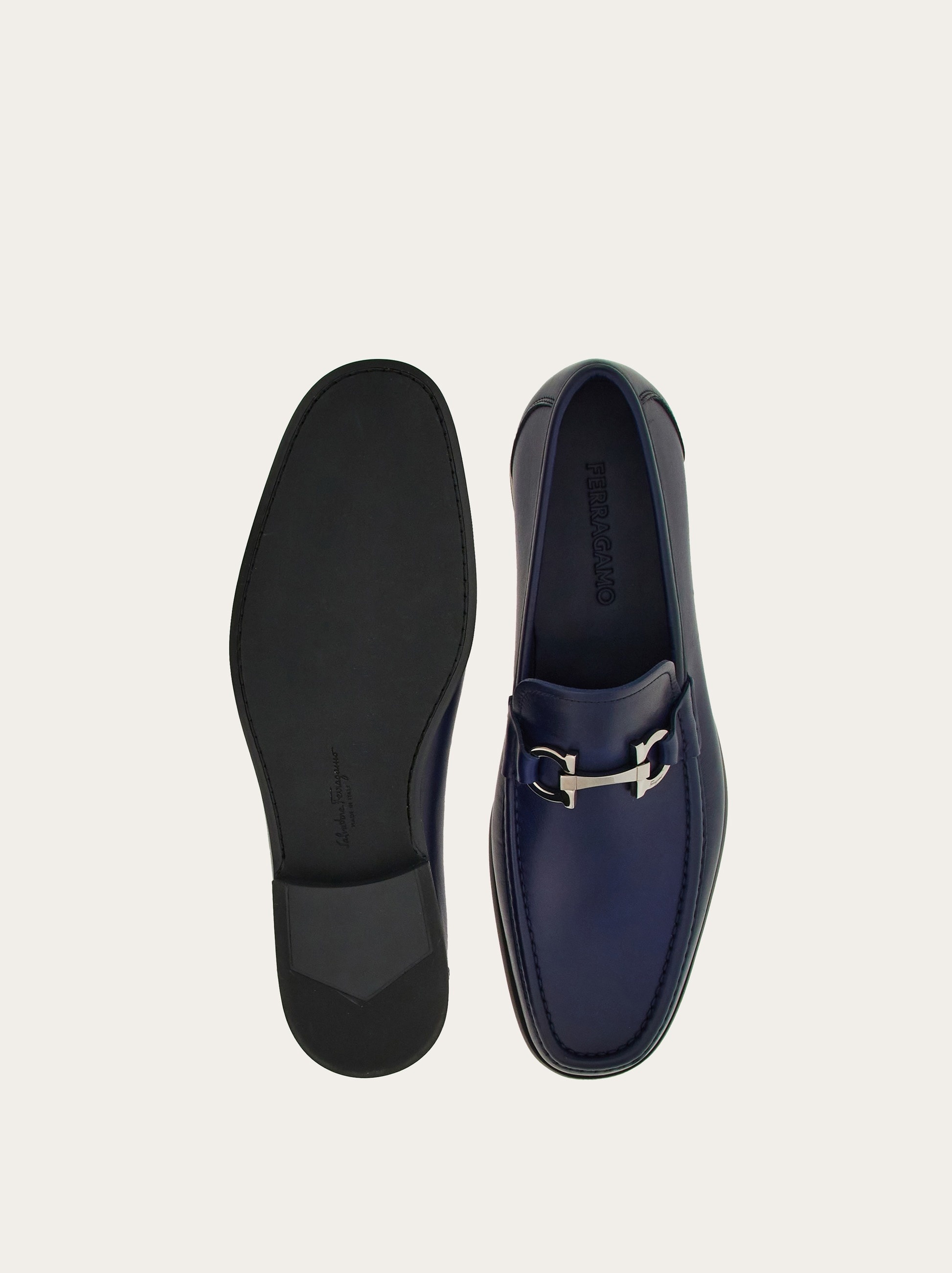 Moccasin with Gancini ornament - 5