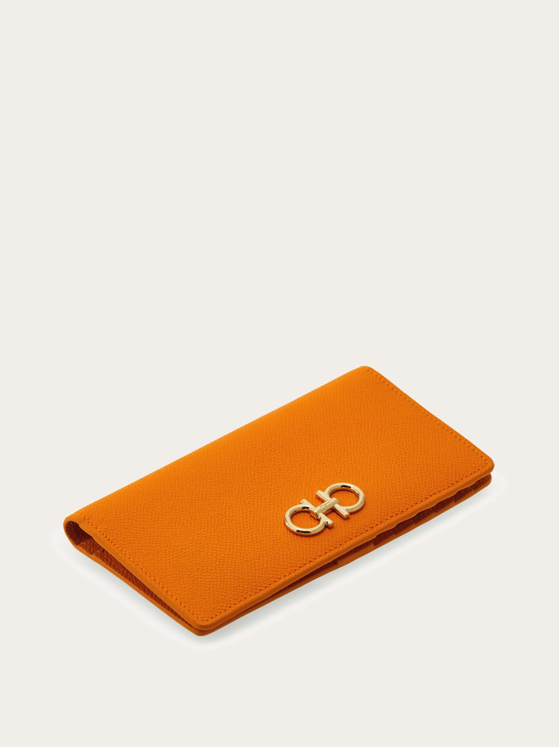 FERRAGAMO Gancini wallet outlook