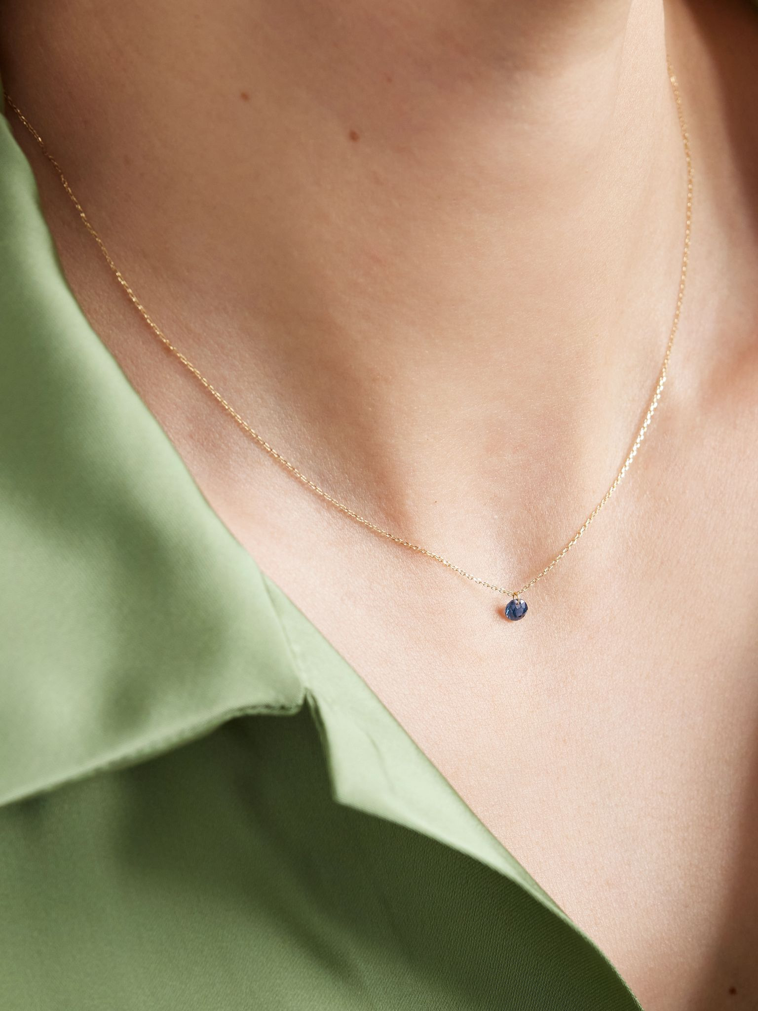18-karat gold sapphire necklace Blue - 2