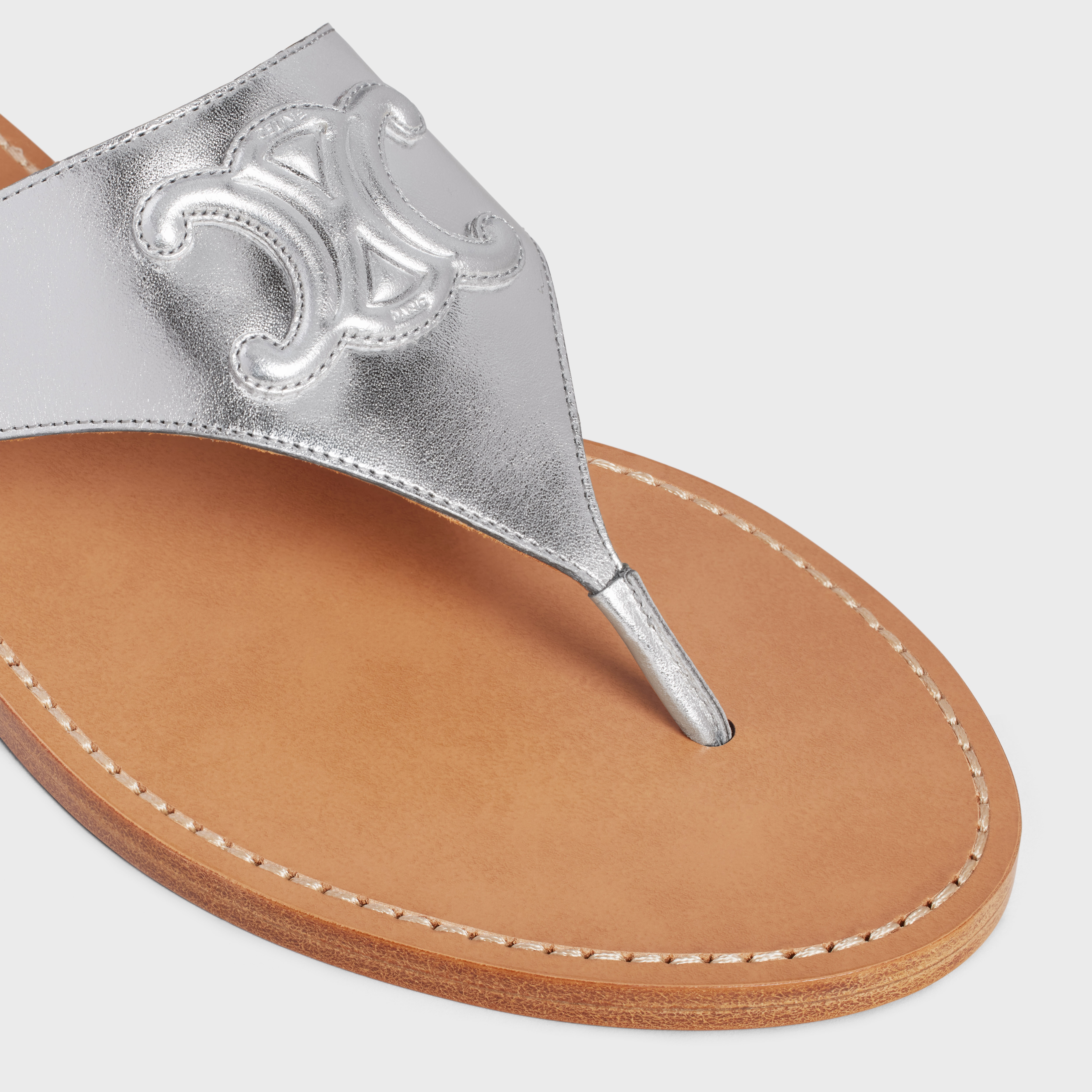 CELINE TRIOMPHE FLAT THONG in Metalized Calfskin - 4