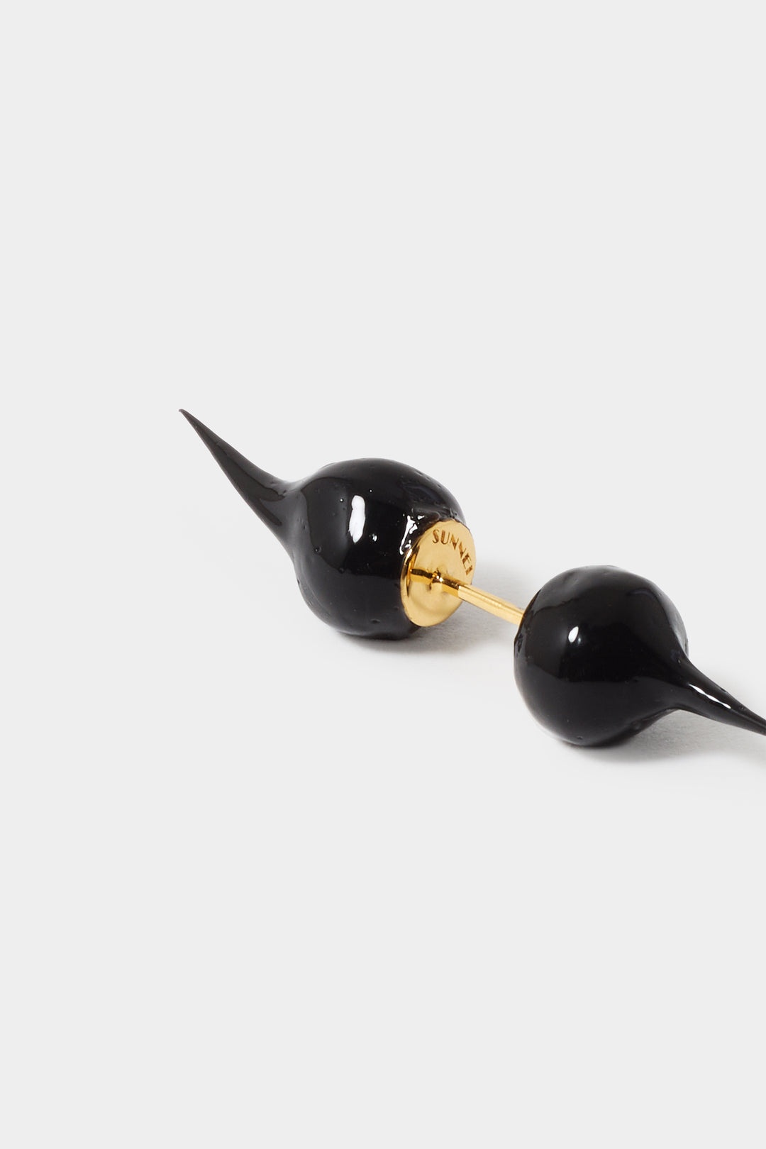MINI SPIKE RUBBERIZED EARRINGS / silver / black - 4