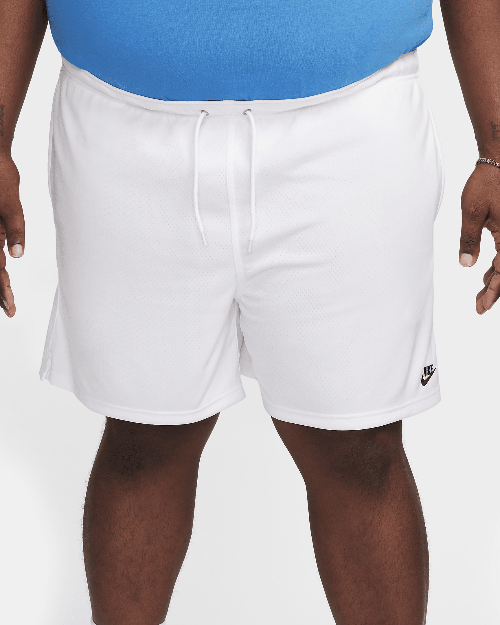 Nike Club Men's Mesh Flow Shorts - 9
