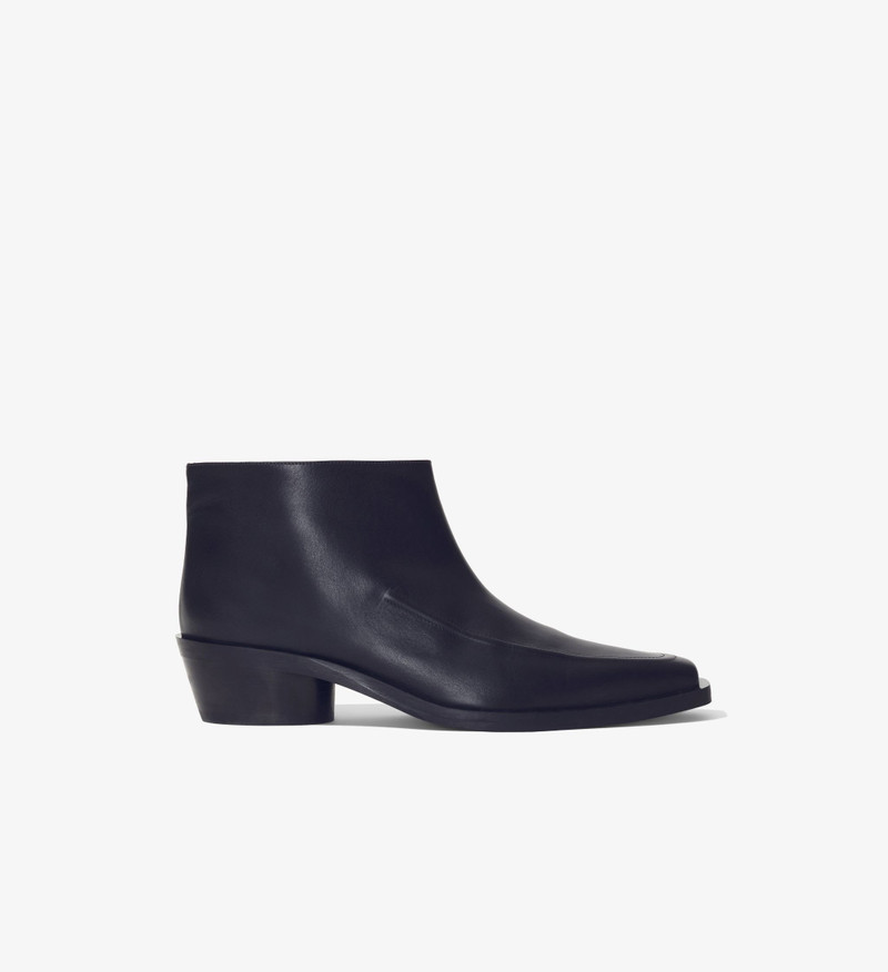 Bronco Ankle Boots 1