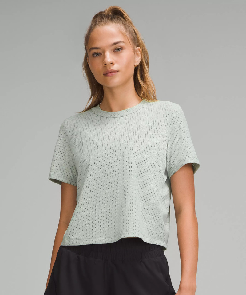 Breathable Running Short-Sleeve Shirt *Graphic 1