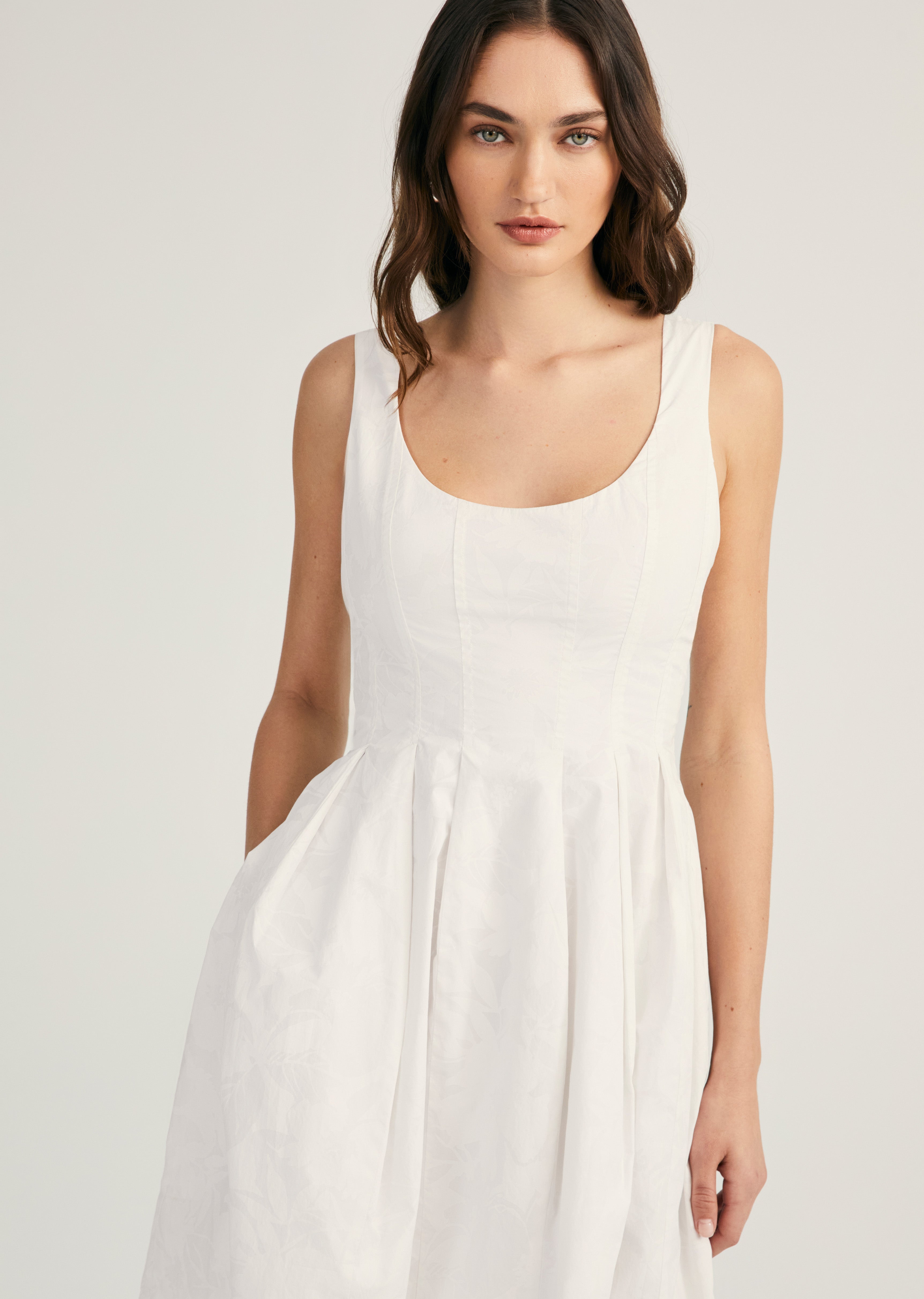 JADE SLEEVELESS BUBBLE HEM DRESS - 2