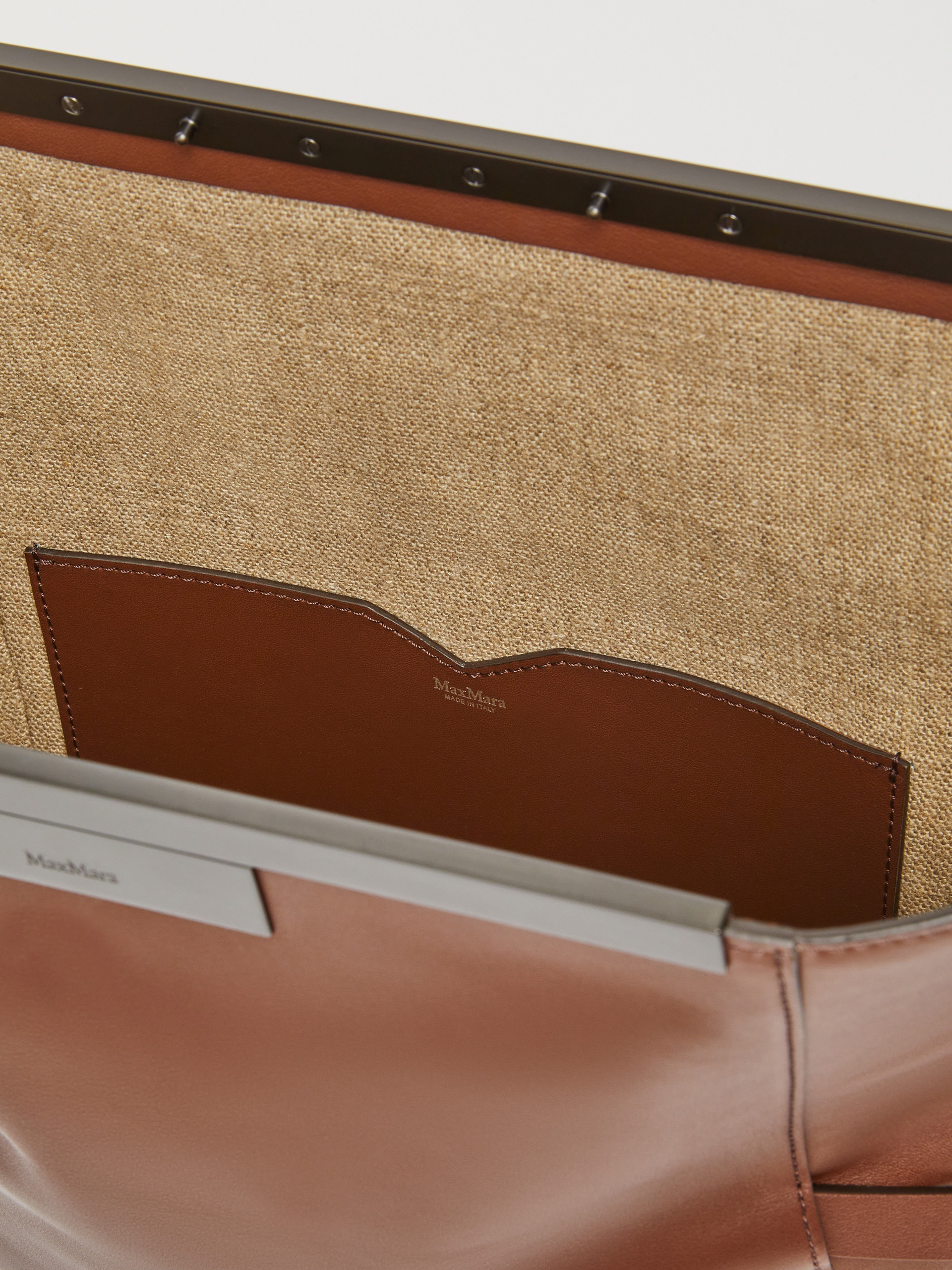 MMCLASPCLUTCHS Small natural leather clutch bag - 5