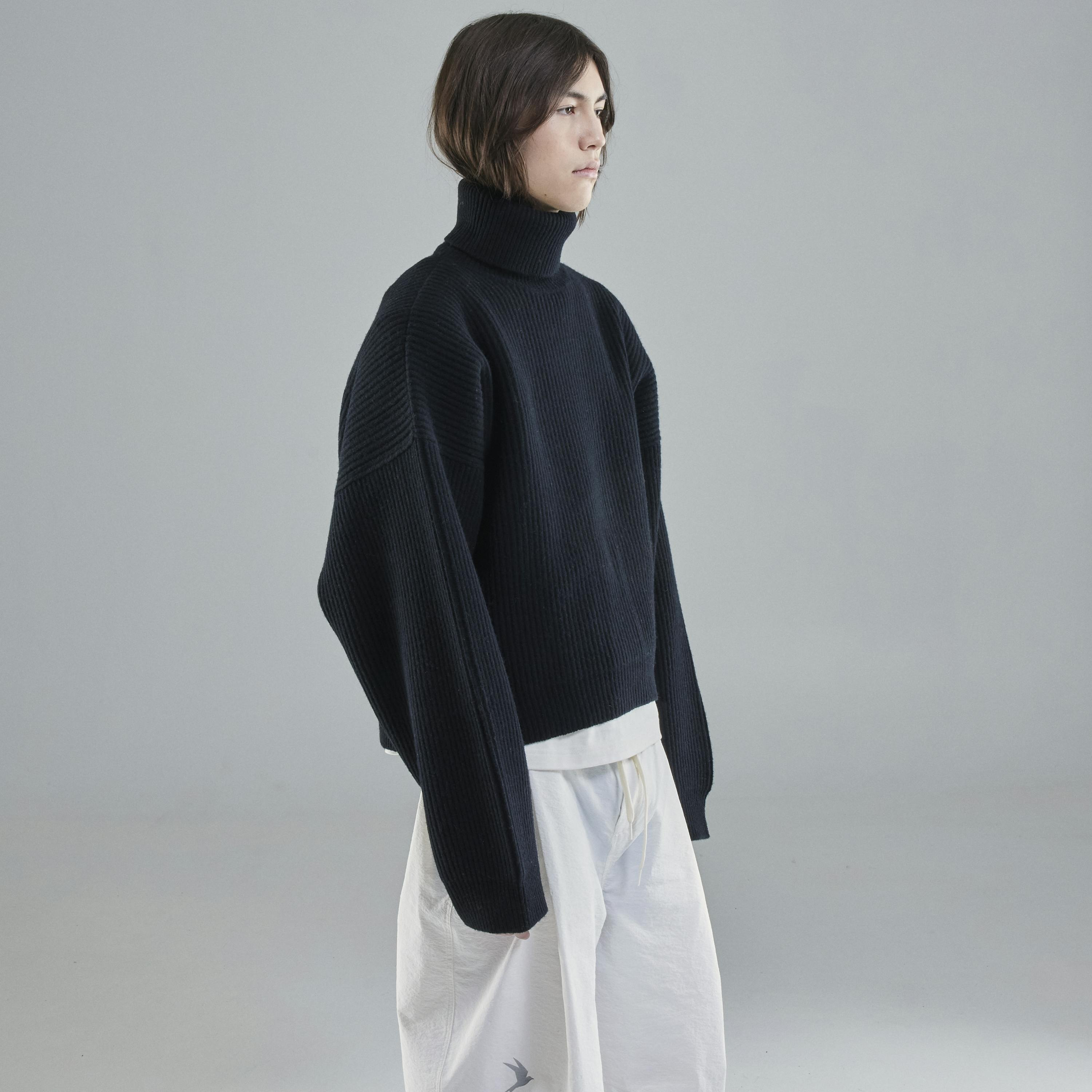 Vonarstræti Wool Sweater (Unisex) - 5