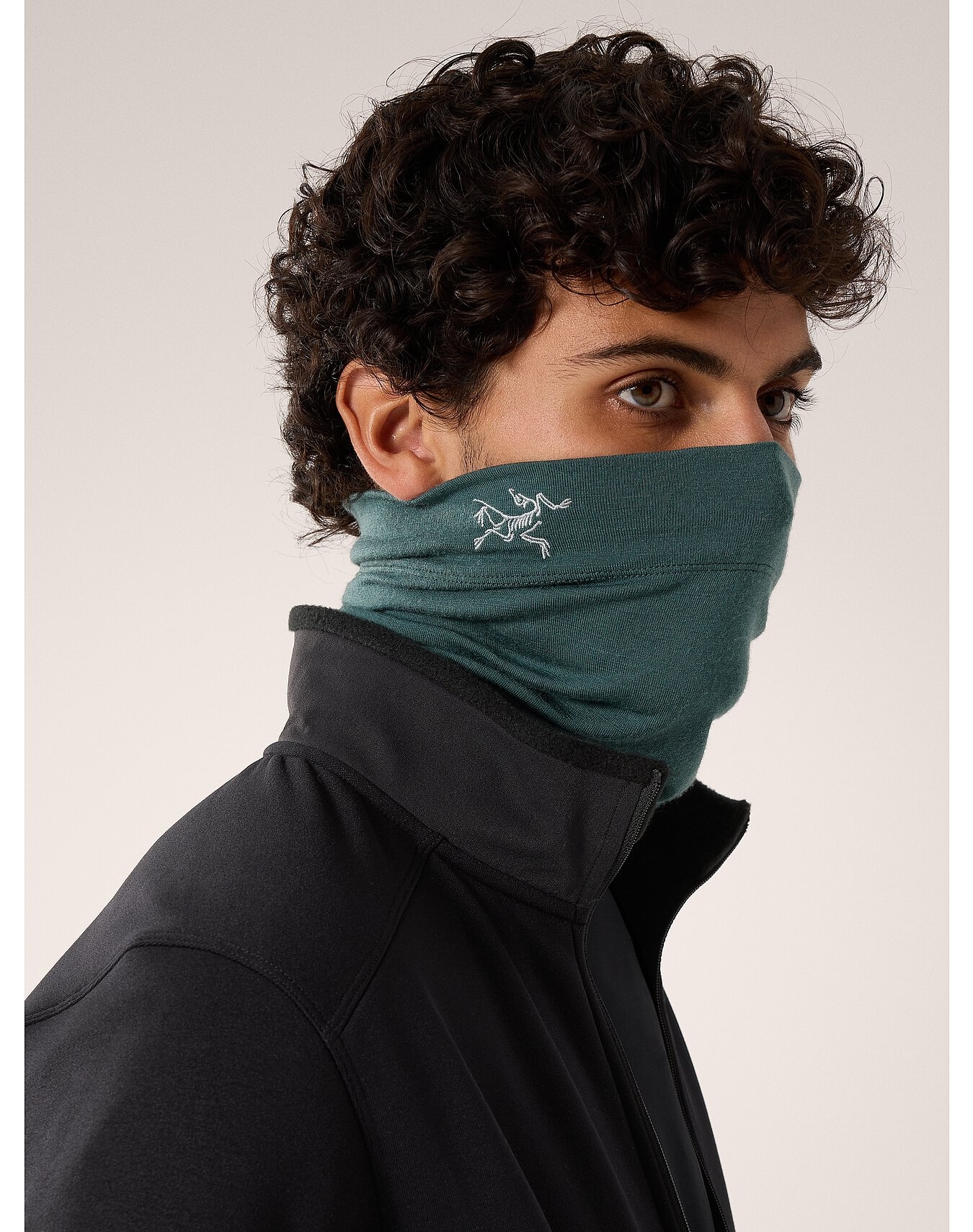 Rho Lightweight Wool Neck Gaiter - 2