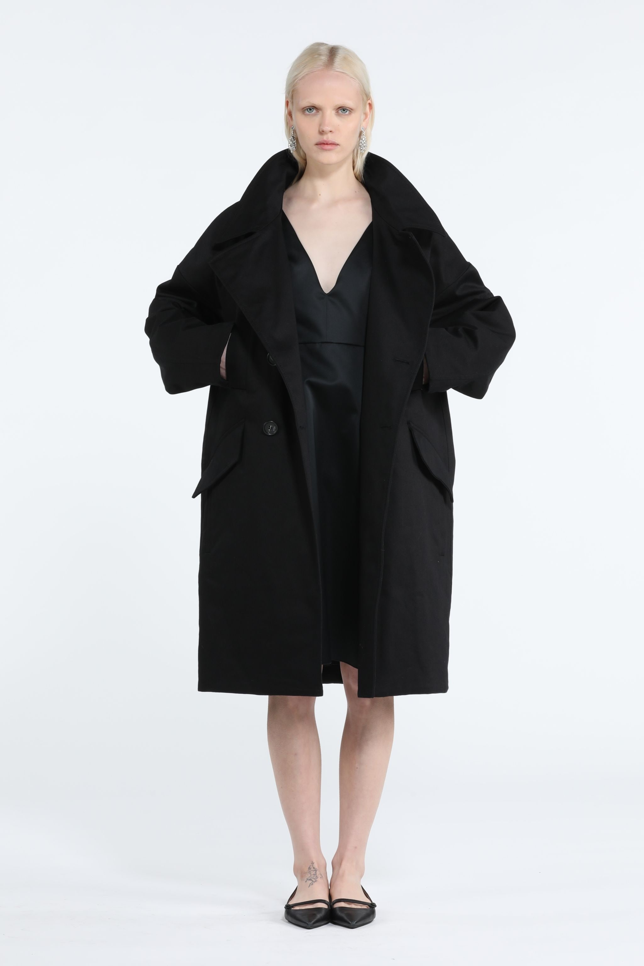 V-NECK DRESS - 4
