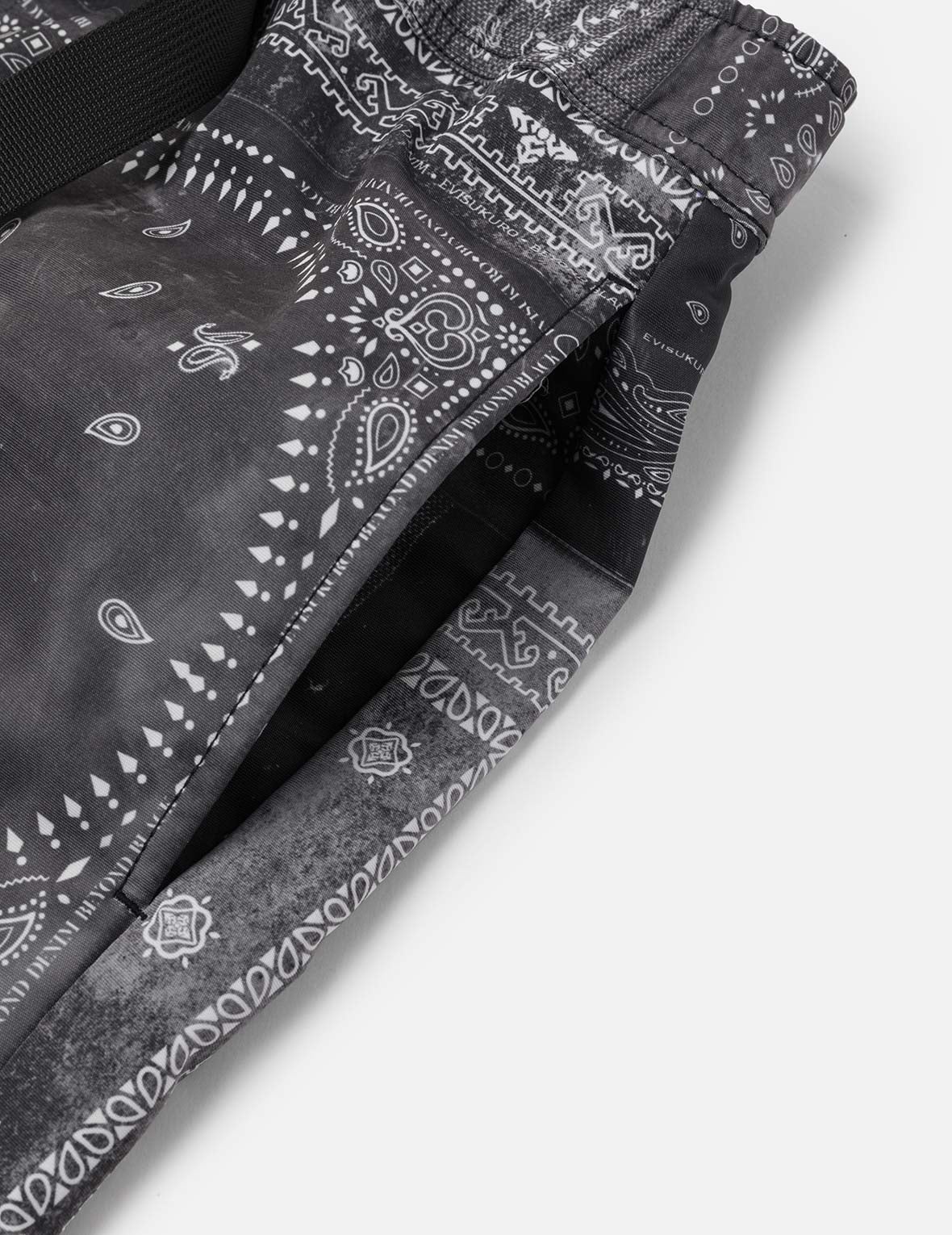 Allover Paisley Print Relax Fit Cargo Shorts - 12