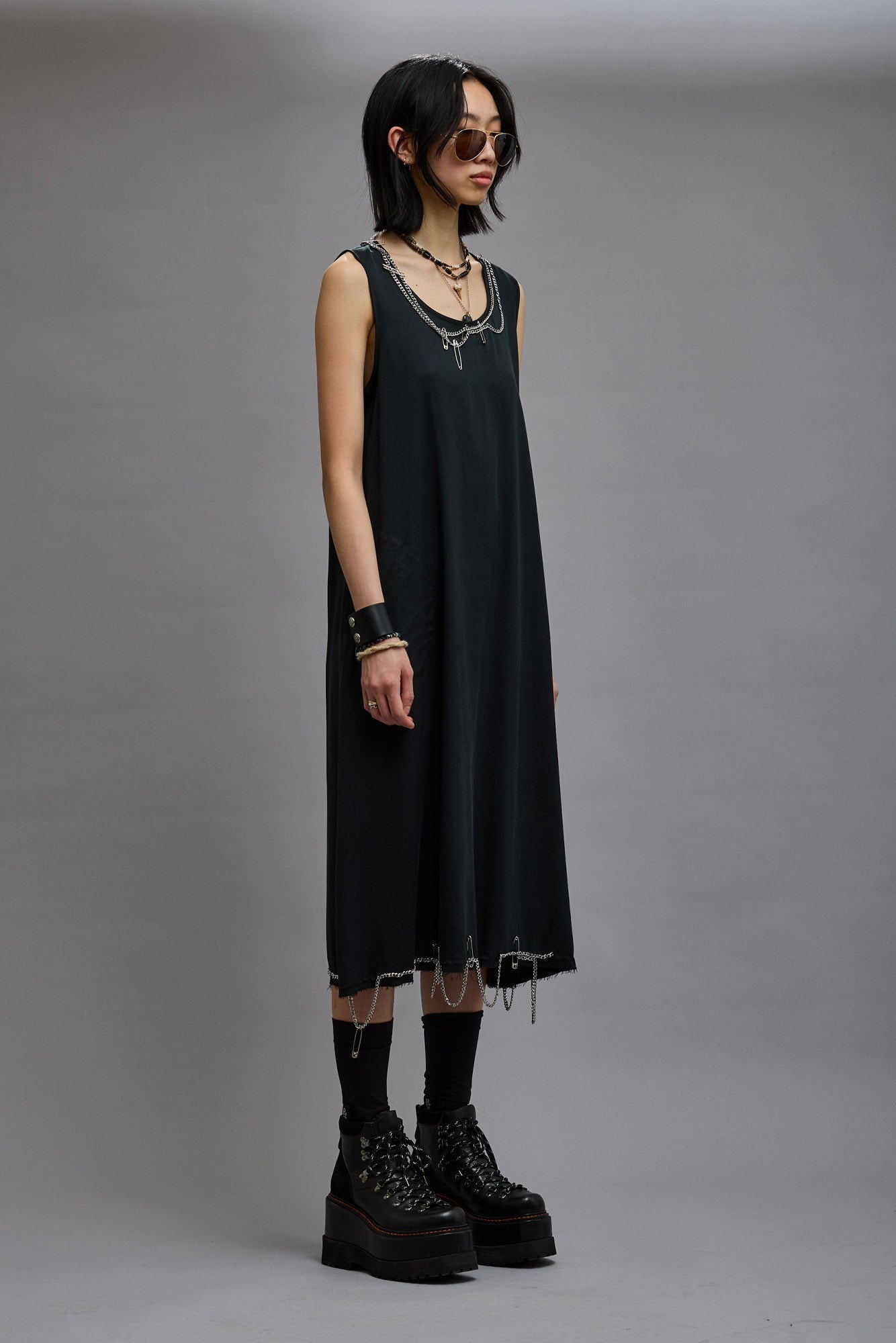 CHAIN EMBELLISHED MIDI - BLACK - 3